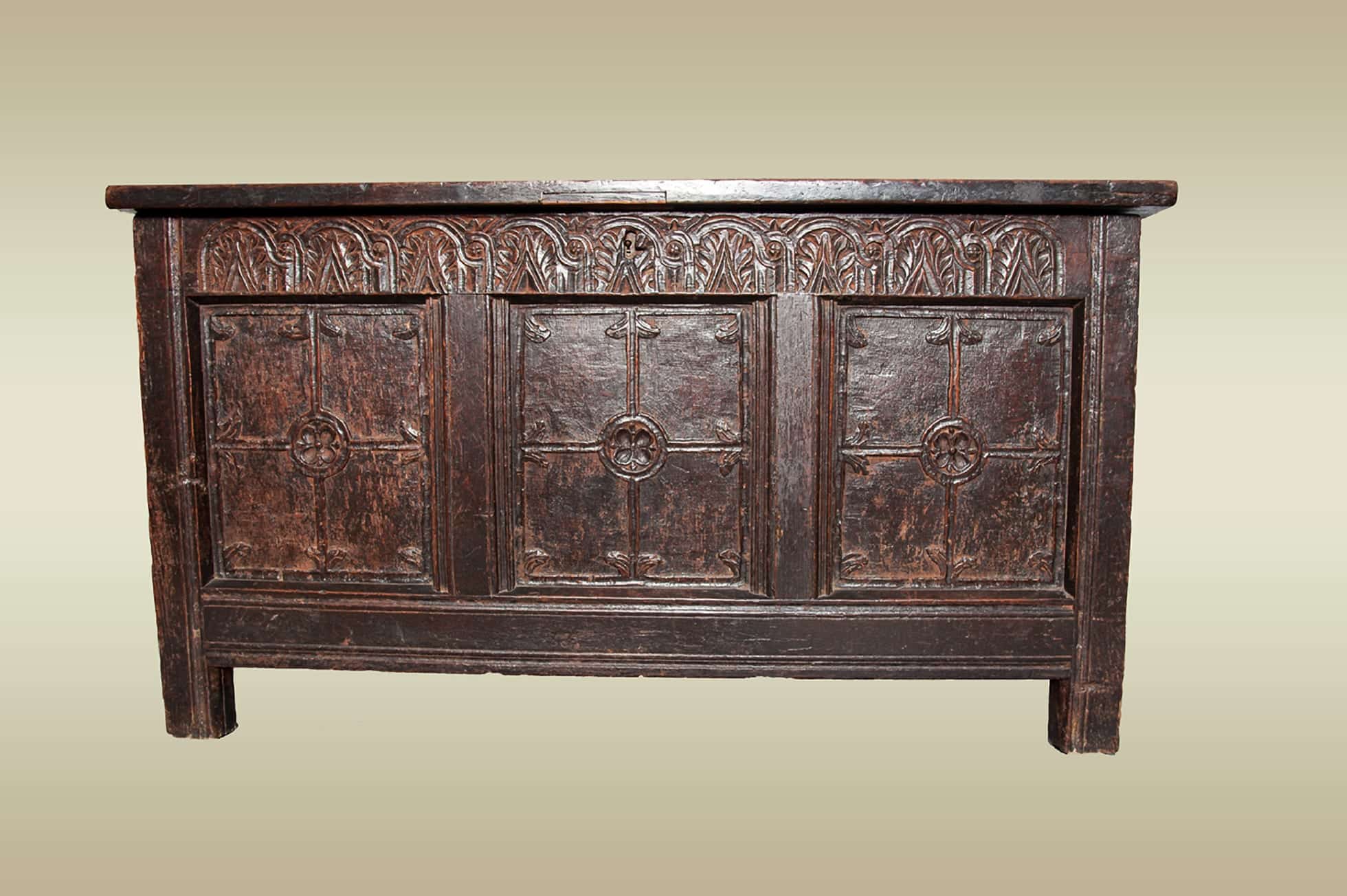 James I joined oak chest