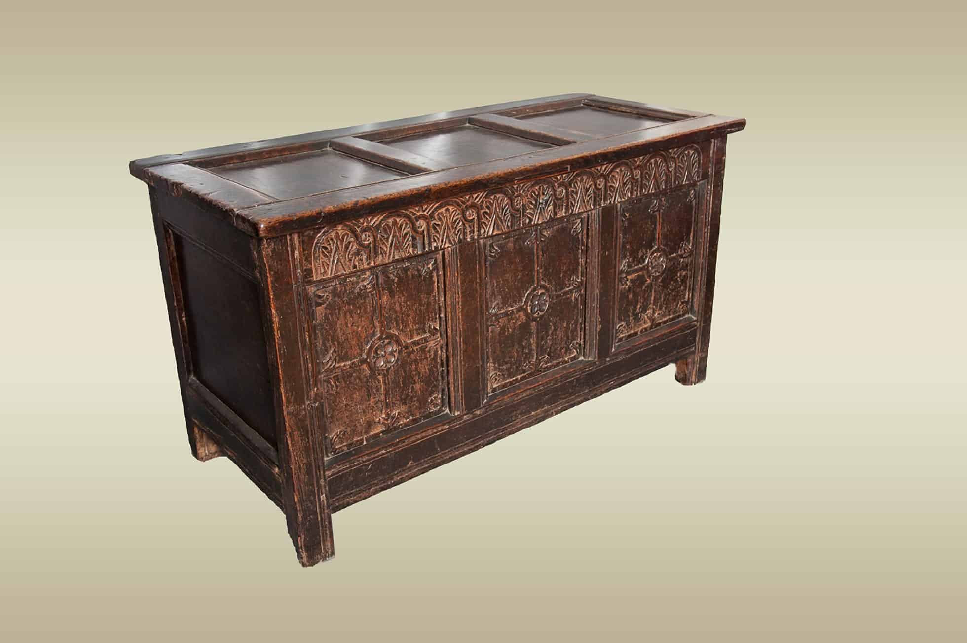 James I joined oak chest