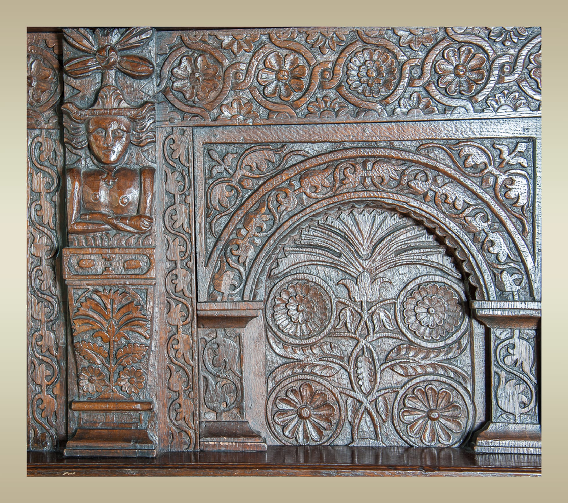 Elizabeth I oak tester bed