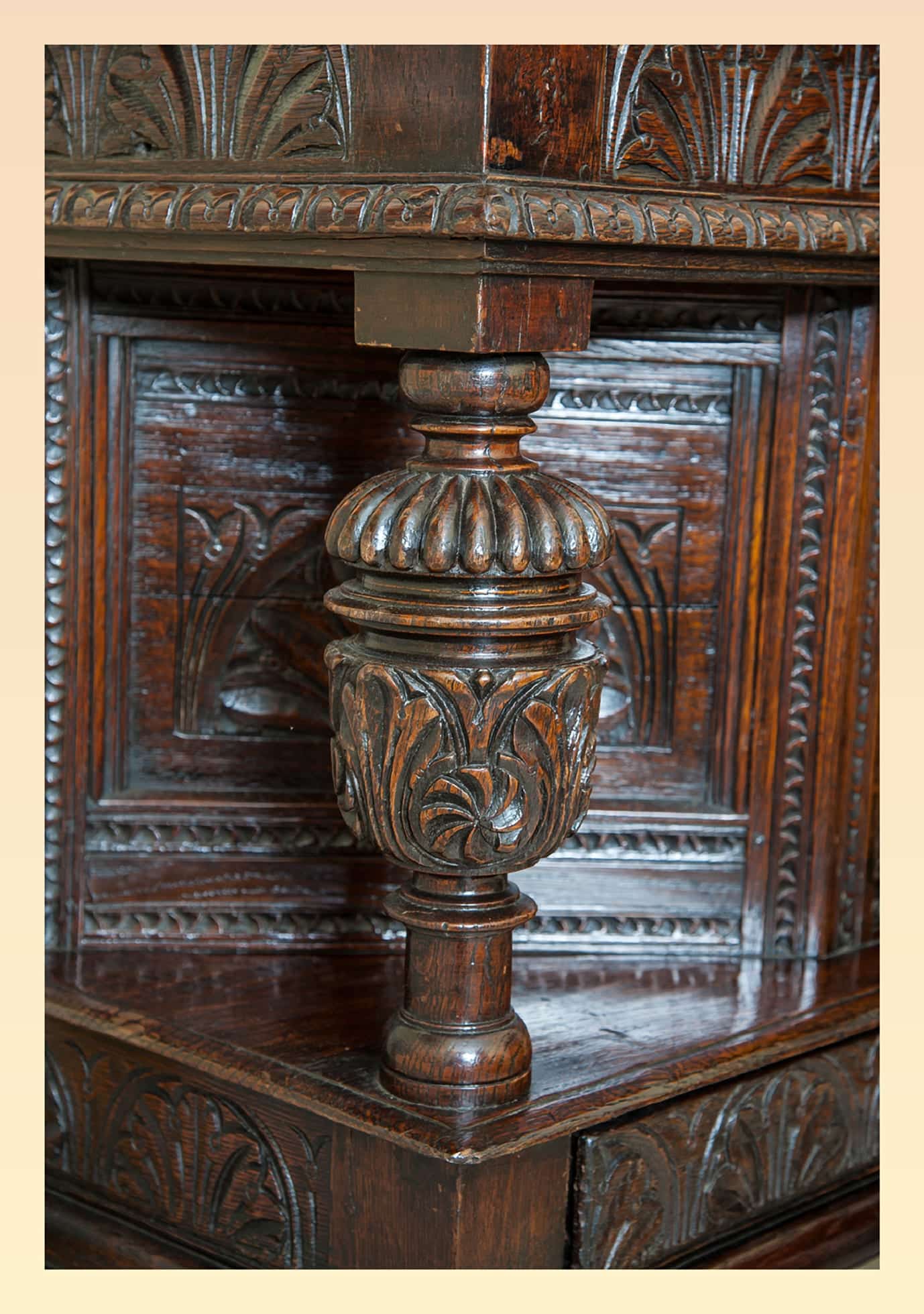 James I joined oak livery cupboard