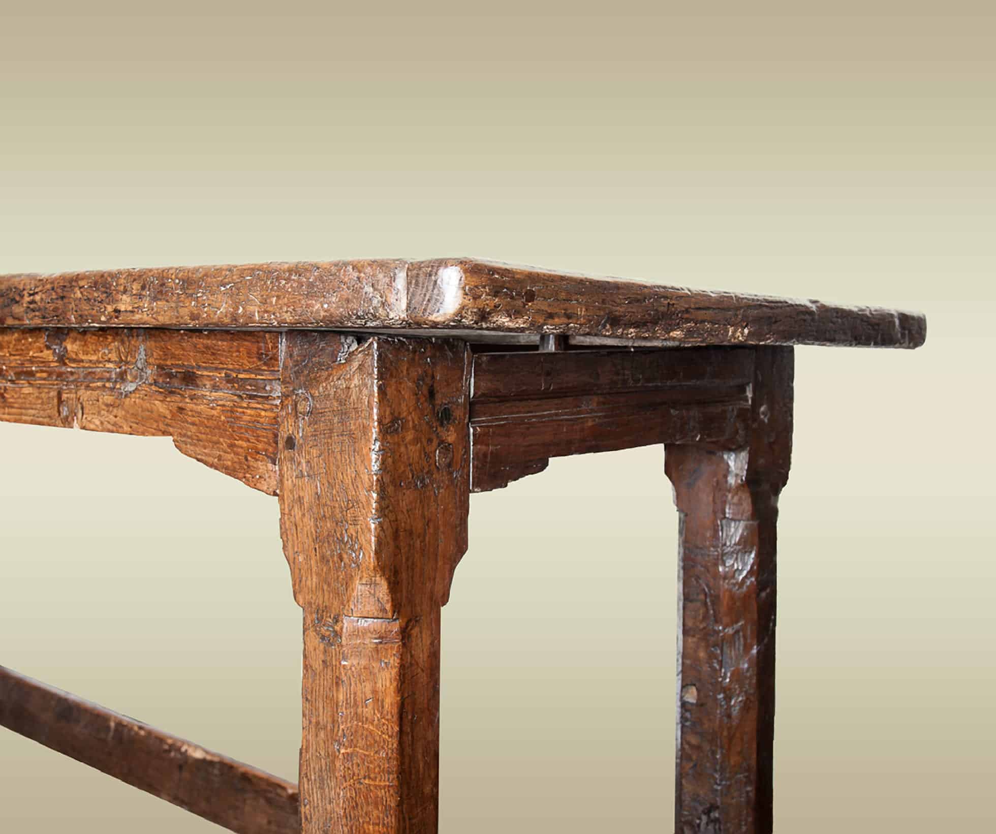 Elizabeth I joined oak table