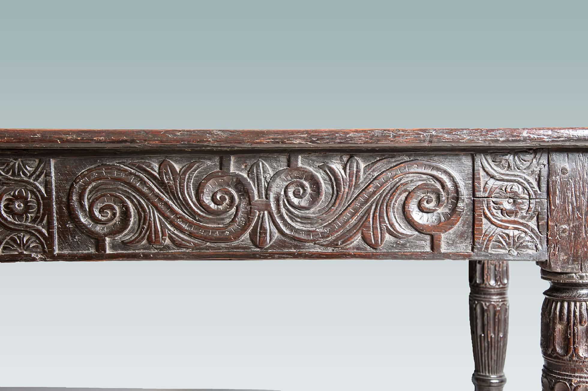 Elizabeth I joined oak table