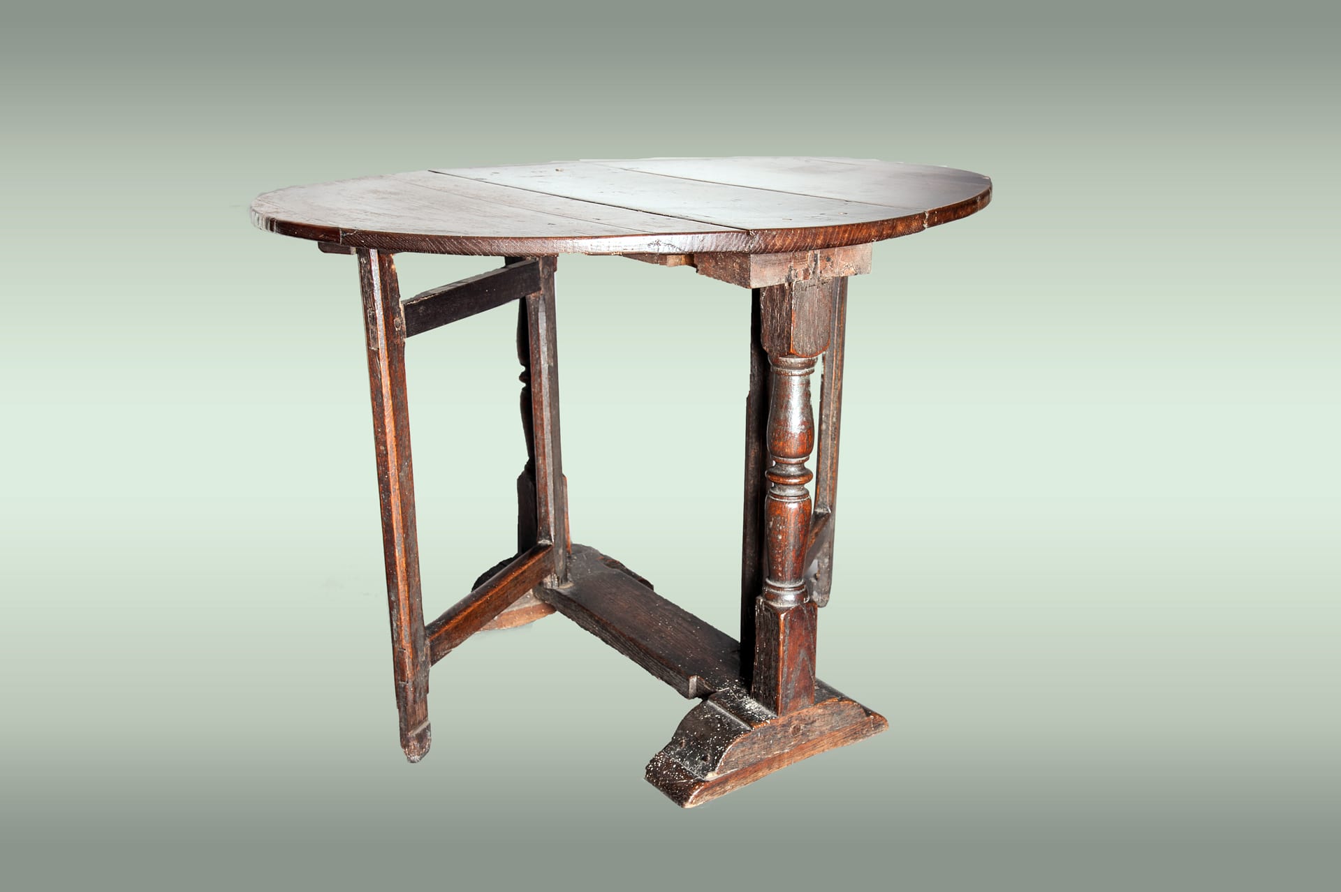 17th century joined oak gateleg table