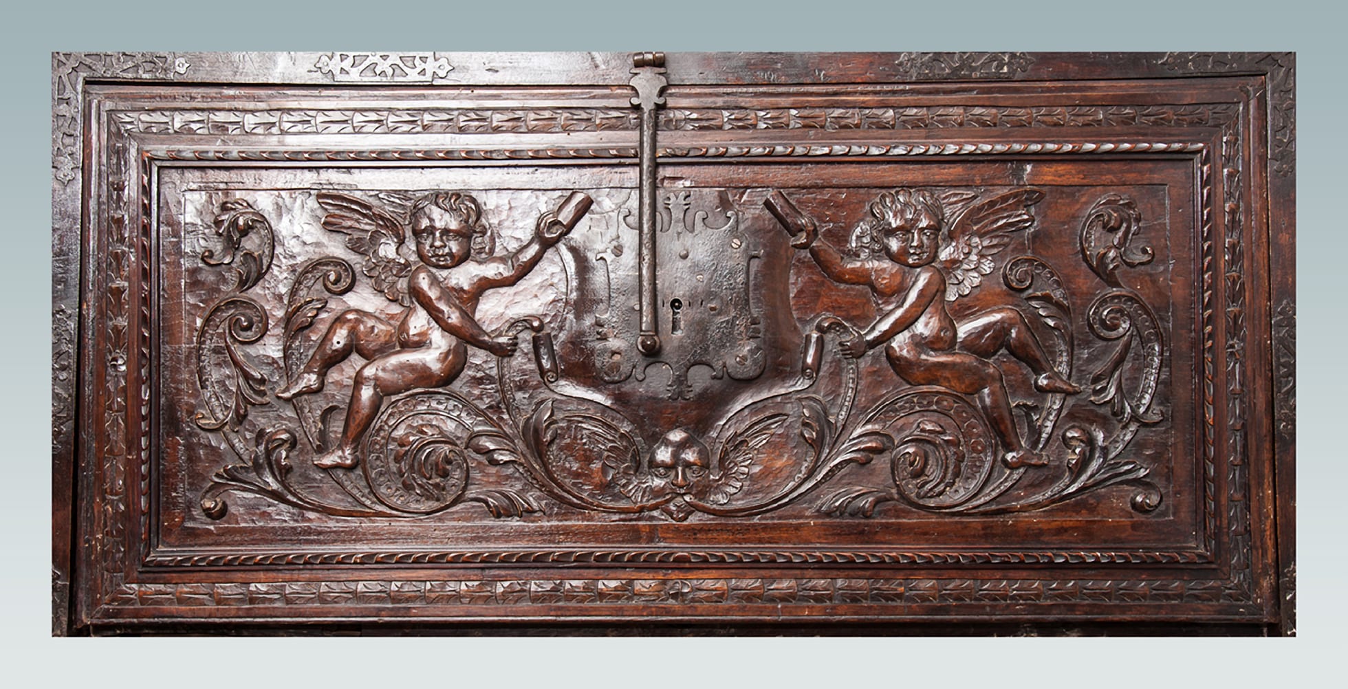 17th century Spanish vargueno