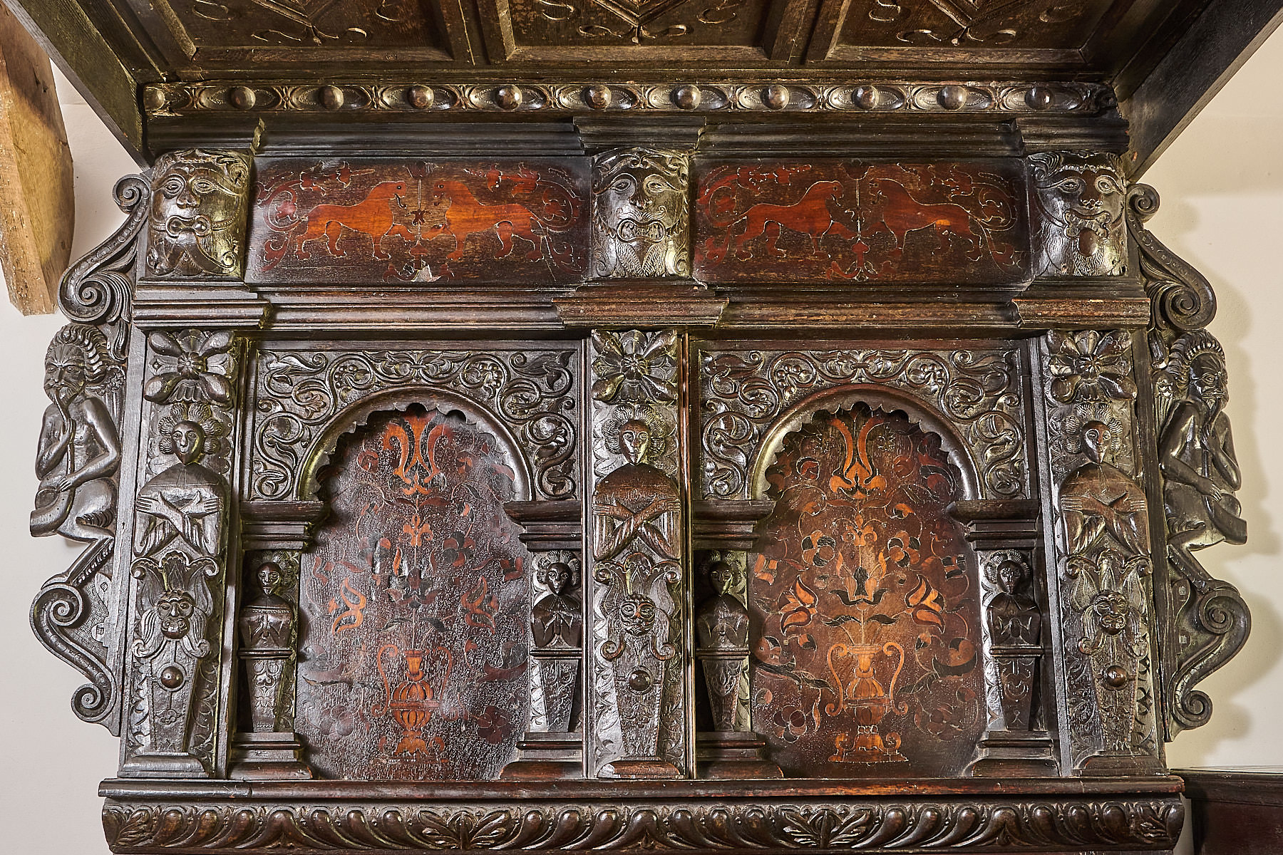 Elizabeth I tester bedstead