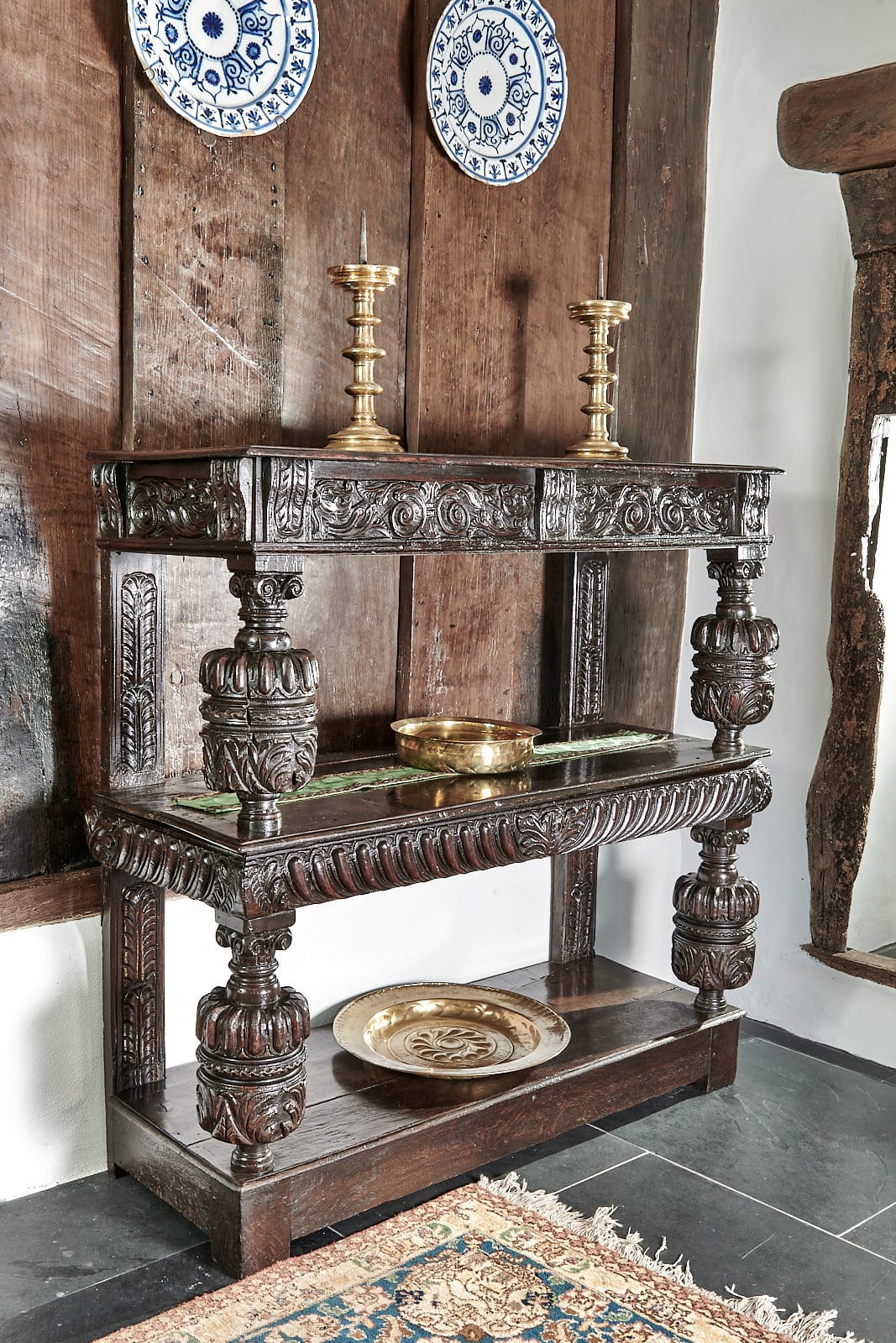 Elizabeth I joined oak cup-board