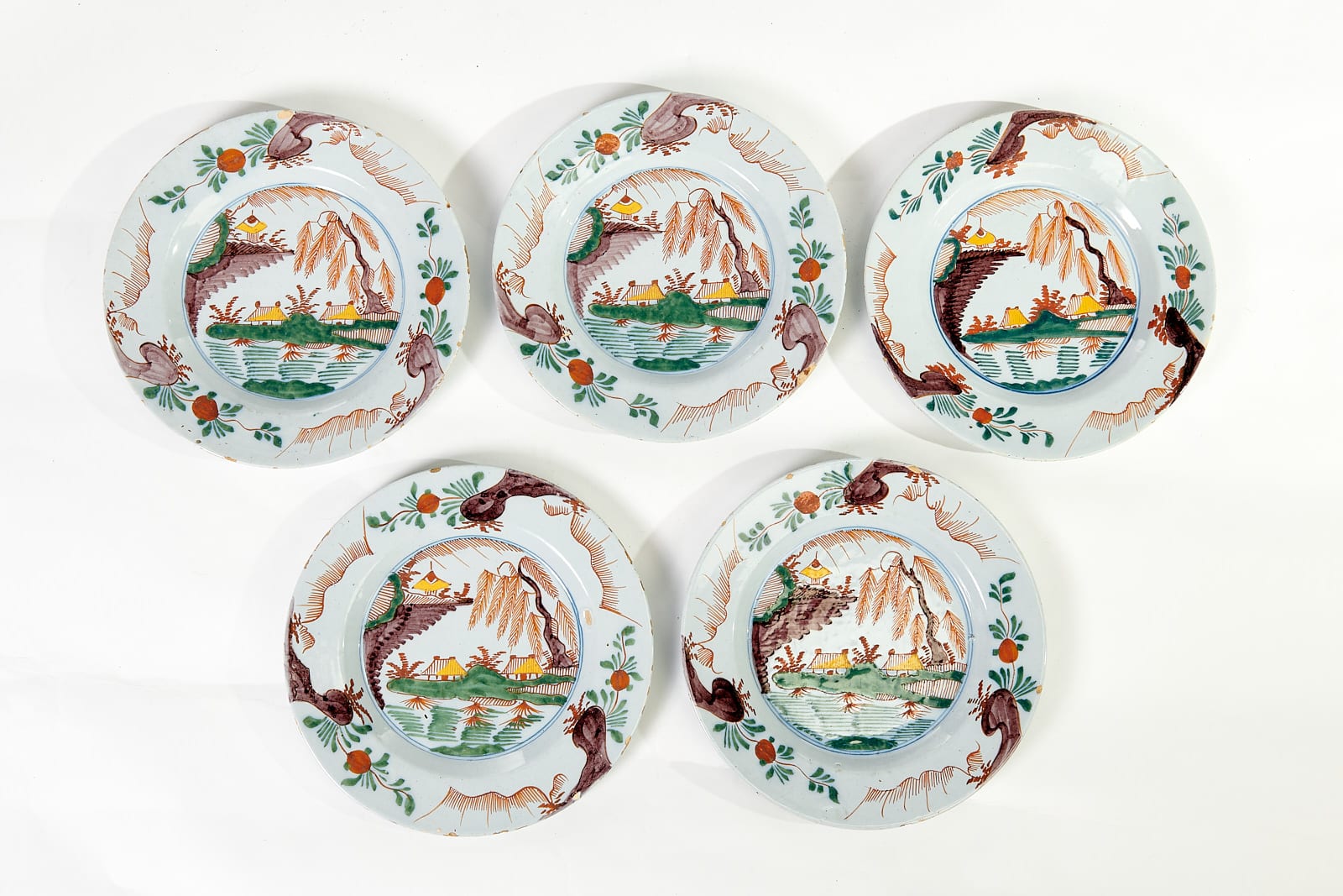 Set of five London Delft plates