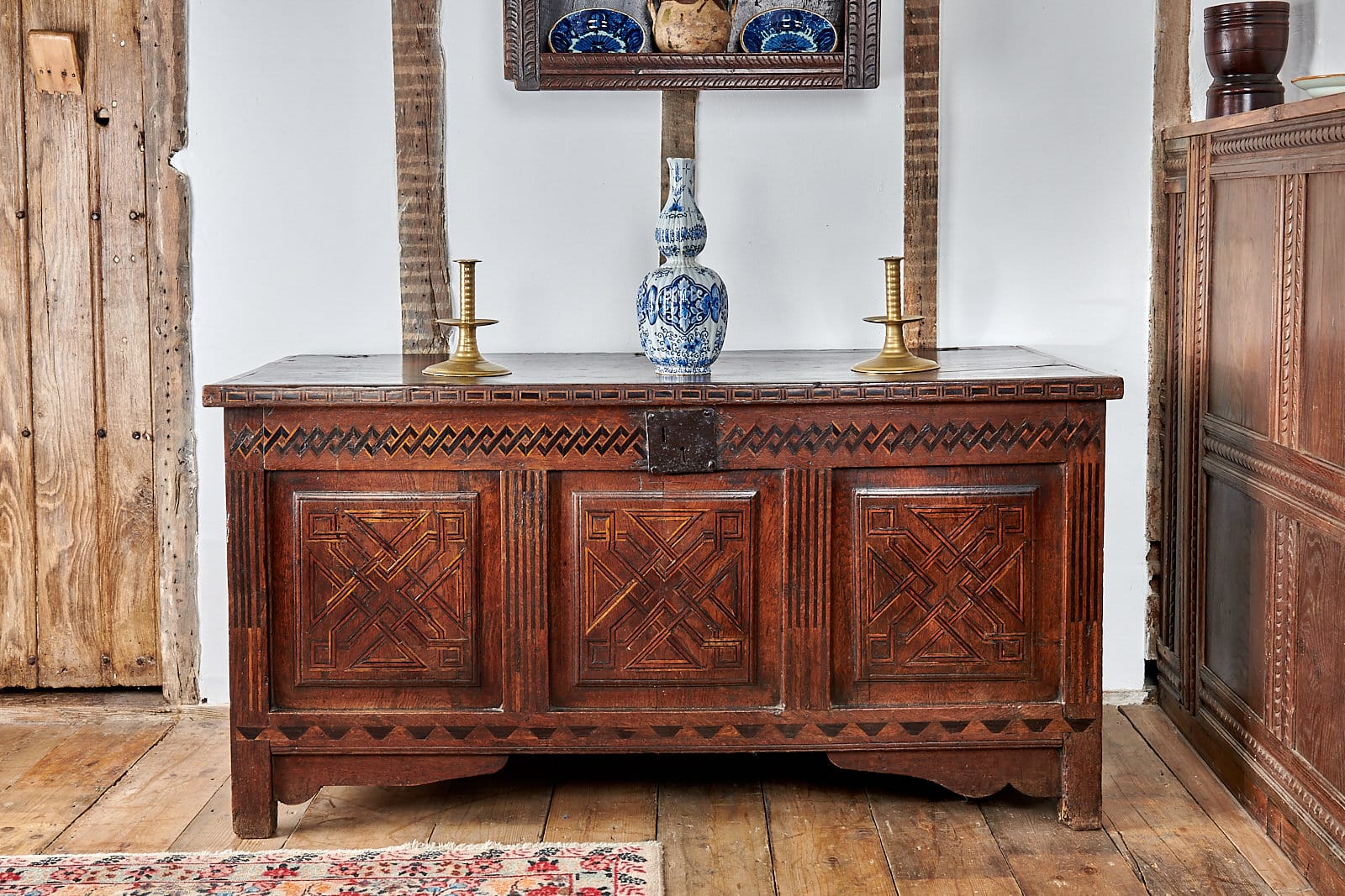 Elizabeth I inlaid oak chest