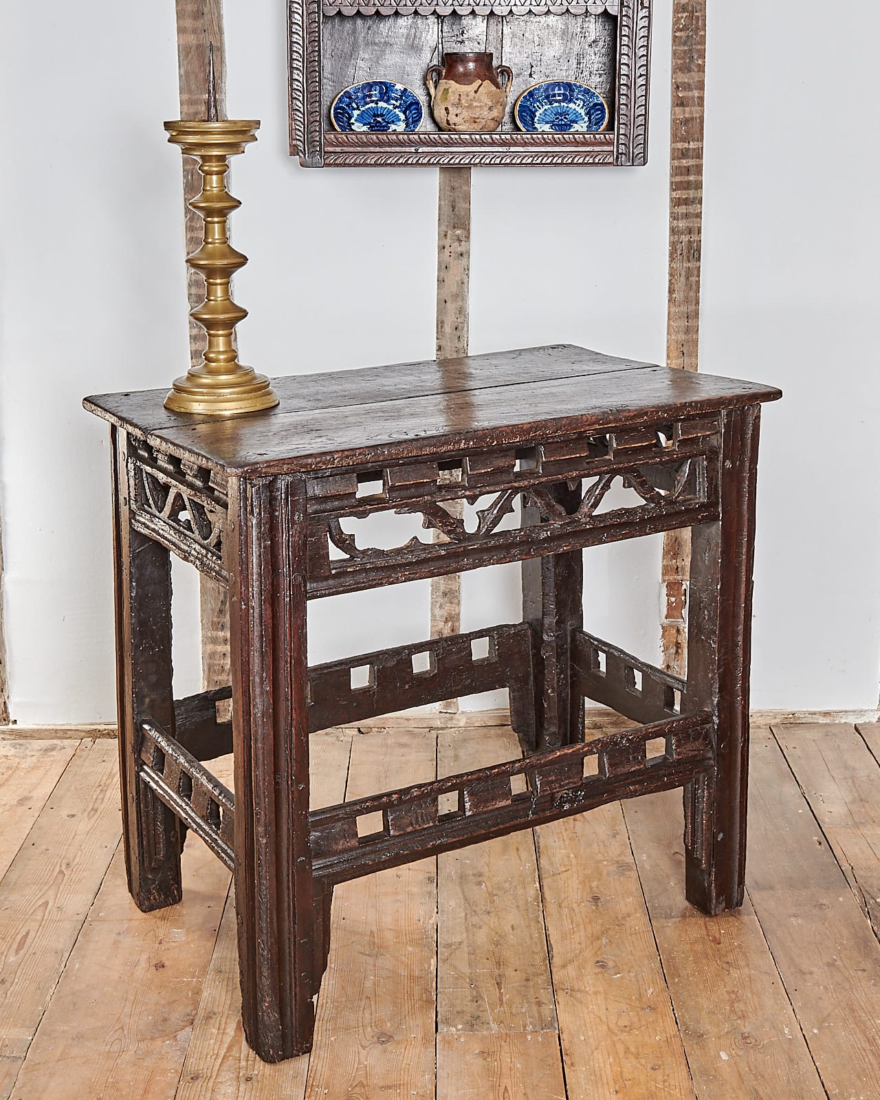Early Tudor oak carved table