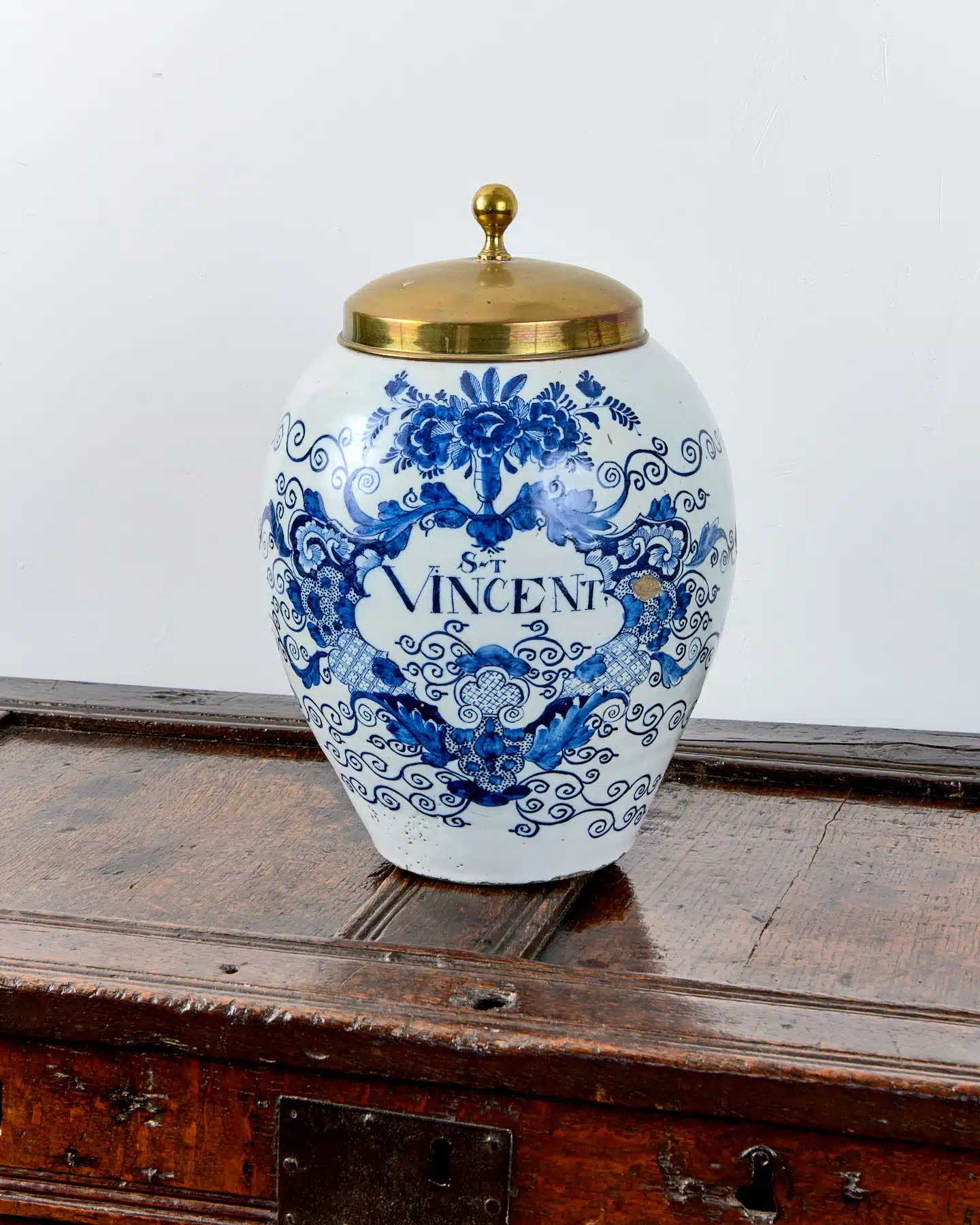 18th century tobacco Jar