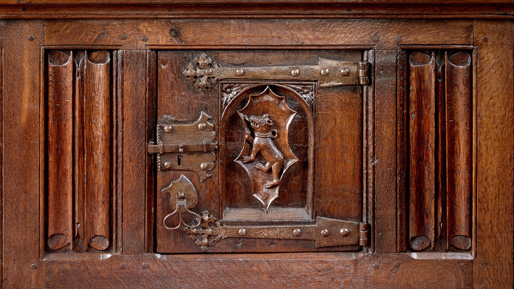 Gothic carved rent table