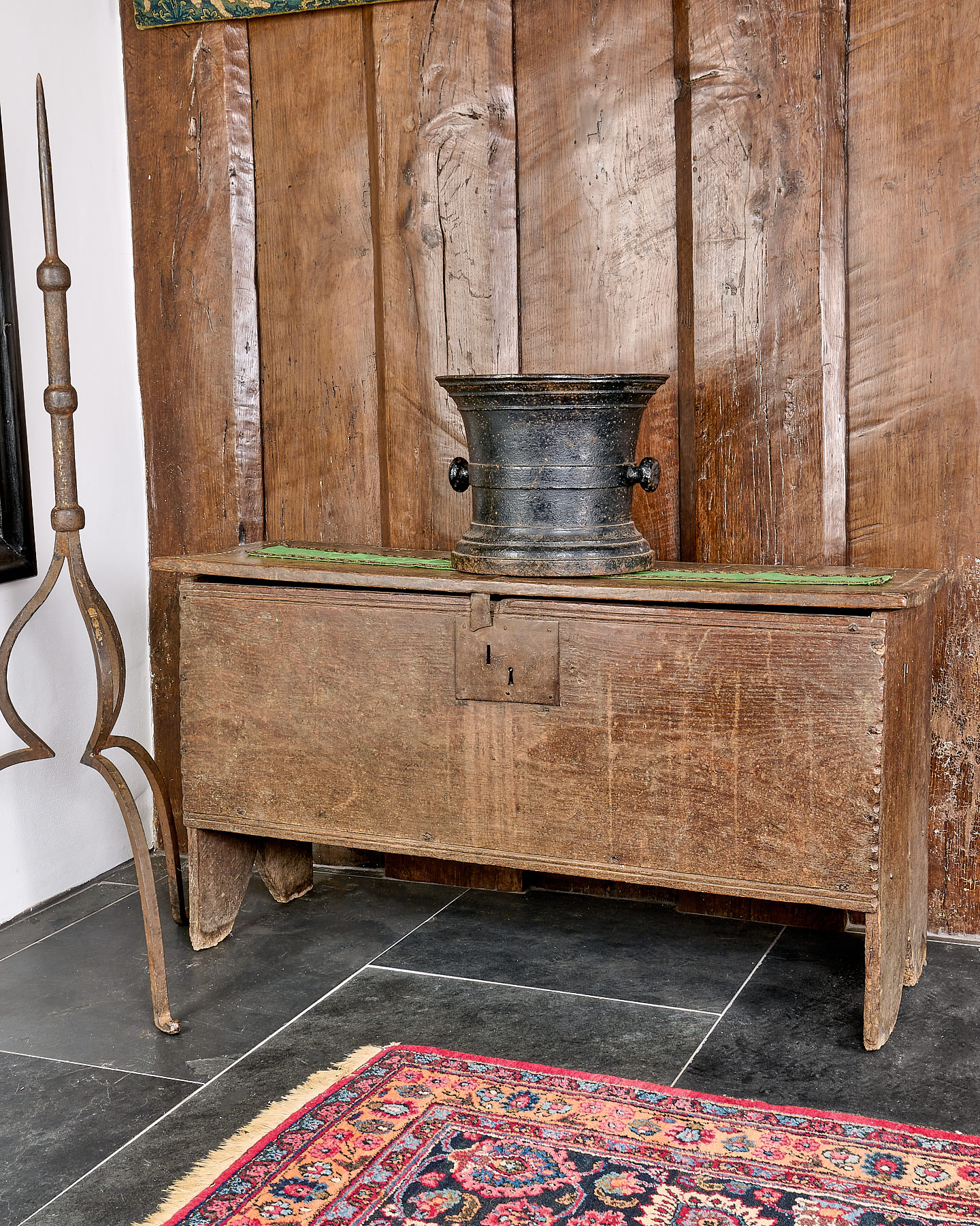 Elizabeth I oak boarded chest