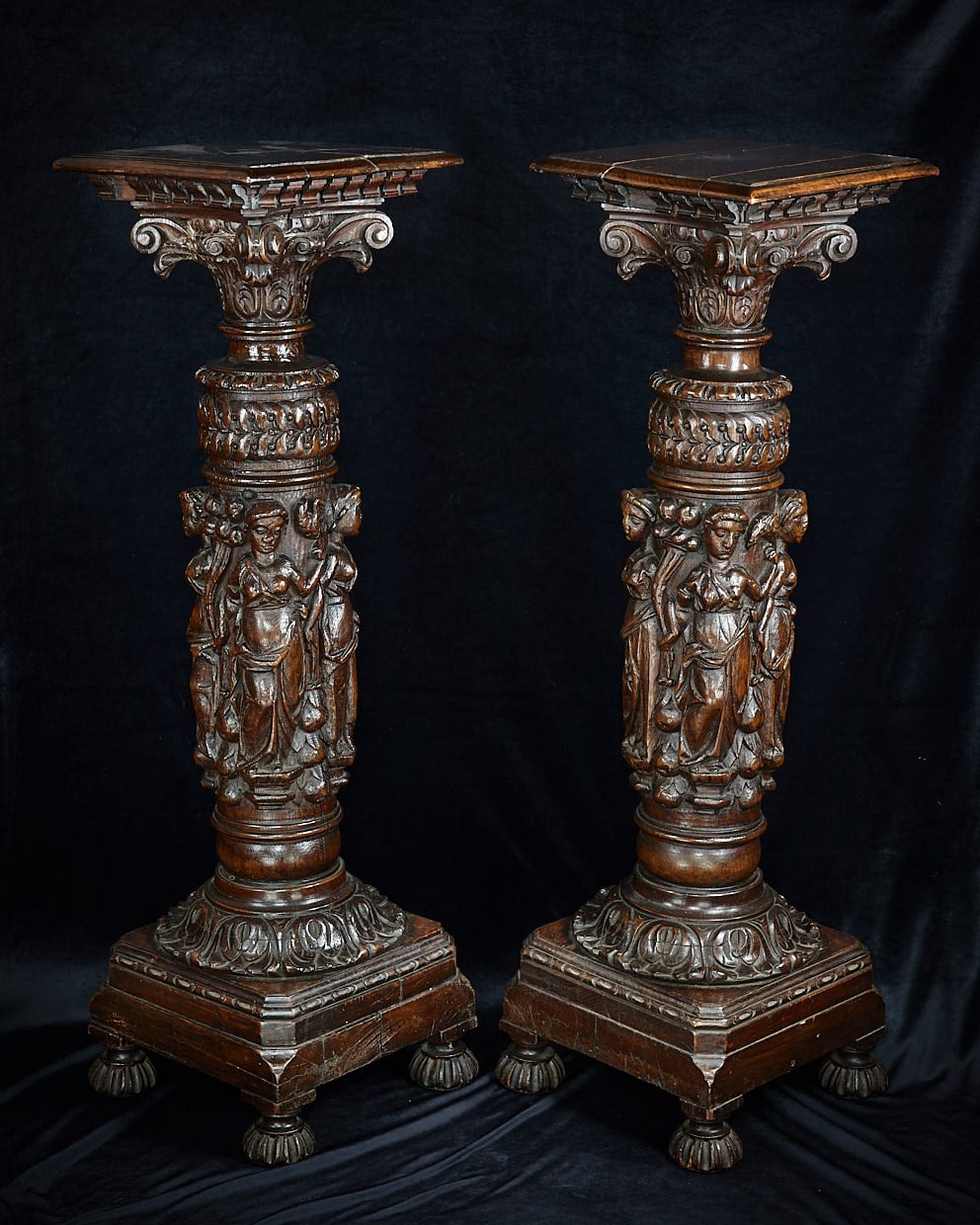 Pair of Elizabeth I bed posts