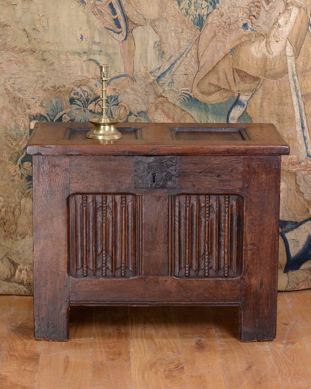 Late Gothic oak linenfold chest