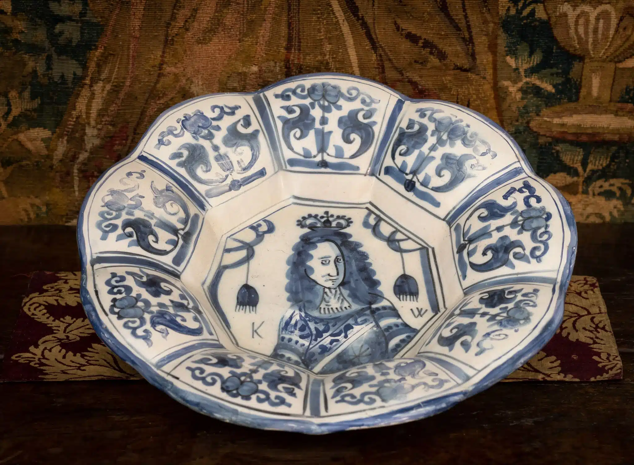 William III lobed Delftware dish