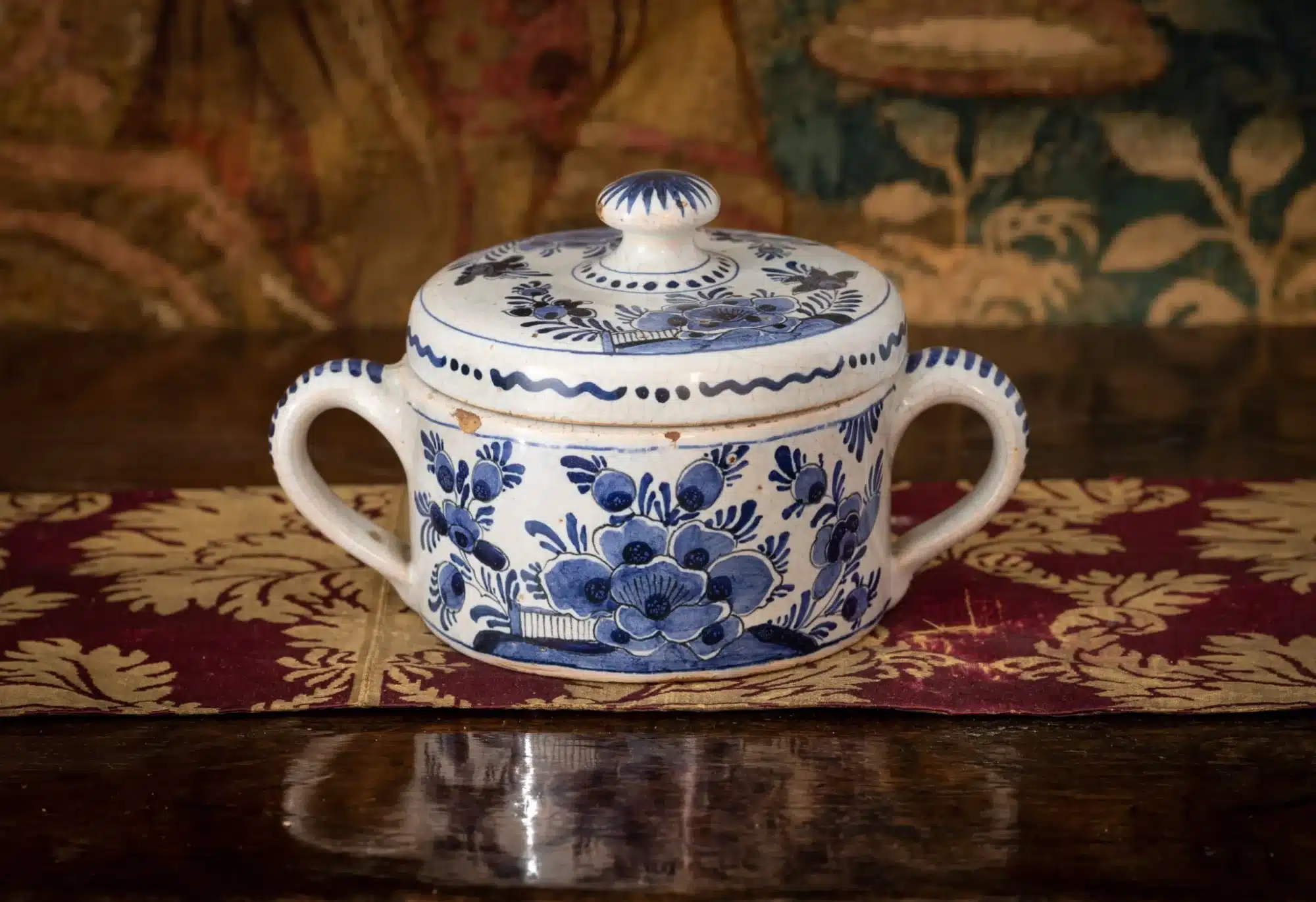 Delftware posset pot