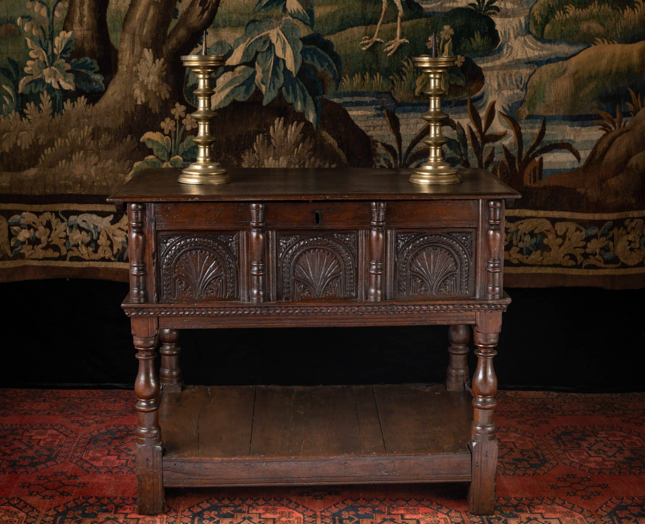 Elizabeth I oak box table