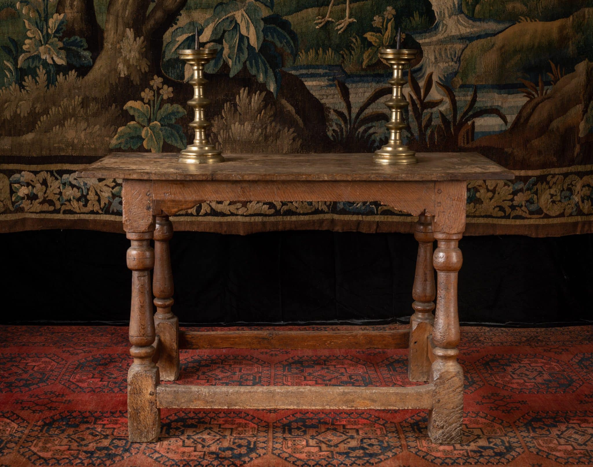 Elizabeth I oak table