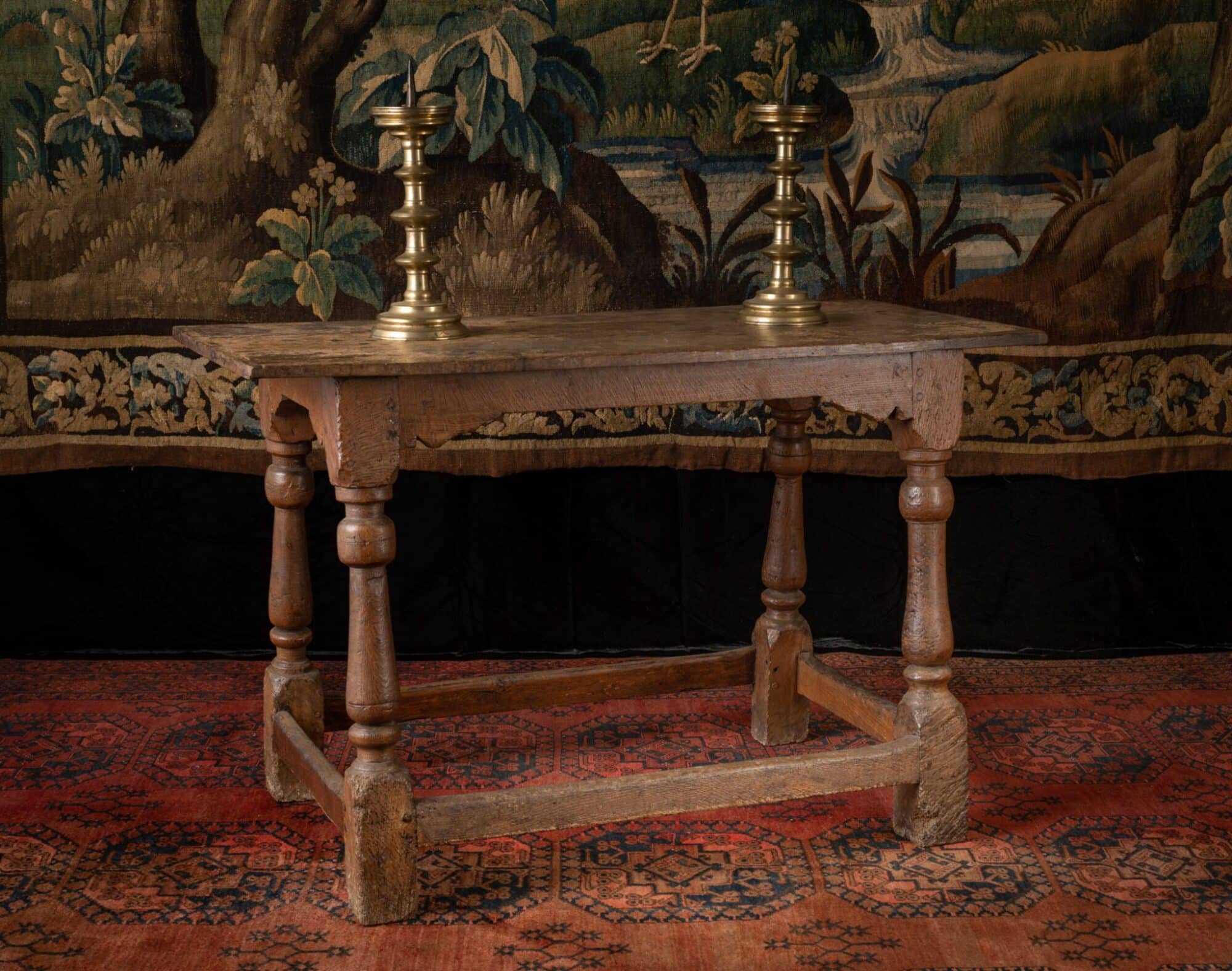Elizabeth I oak table