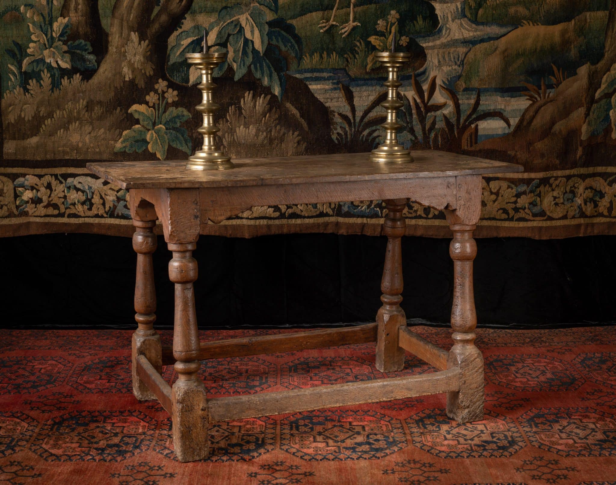 Elizabeth I oak table