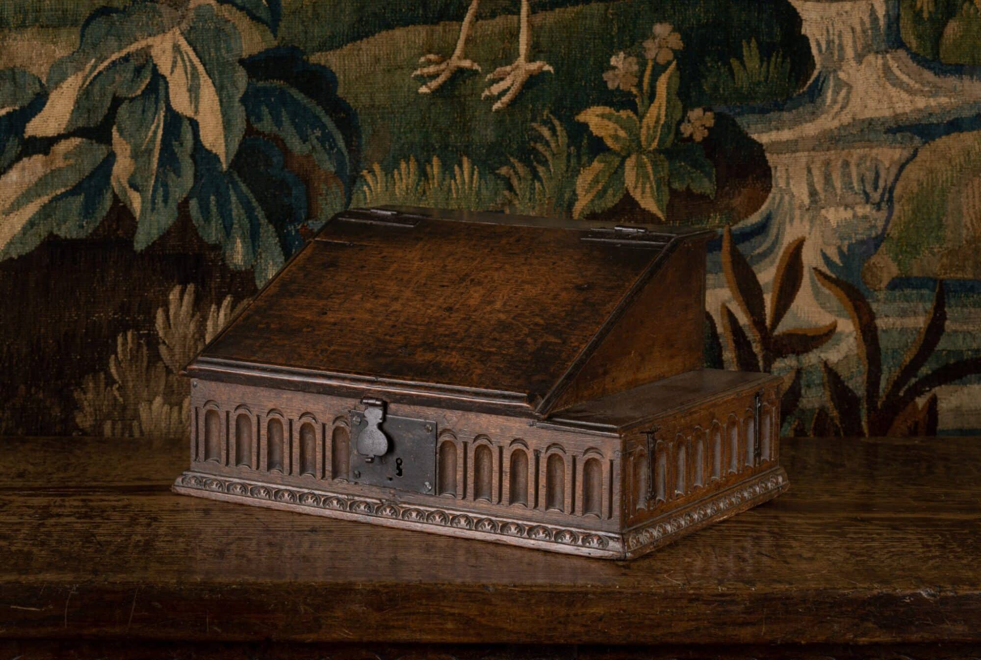 Elizabeth I / Early James I Oak Desk Box