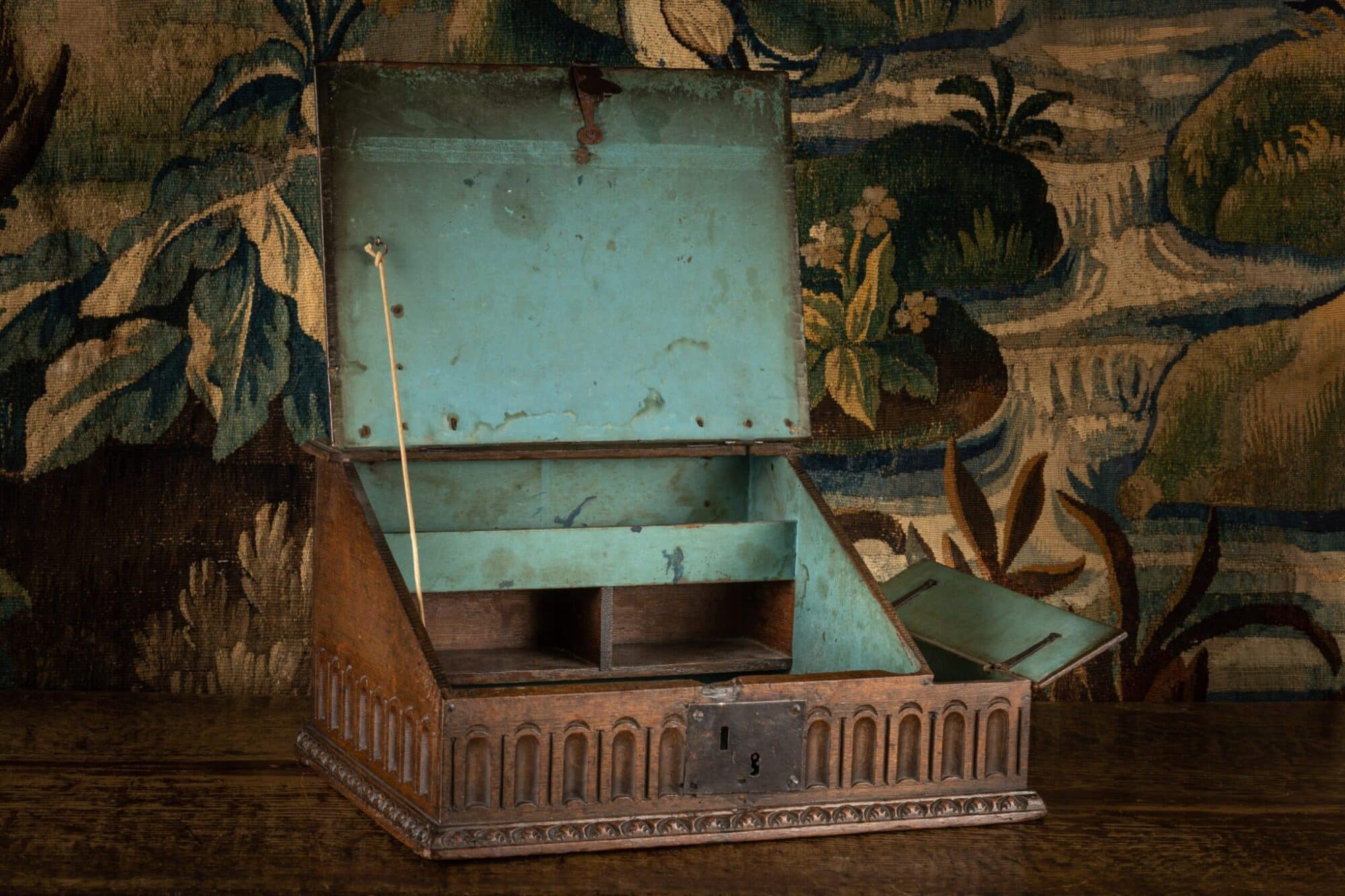 Elizabeth I / Early James I Oak Desk Box