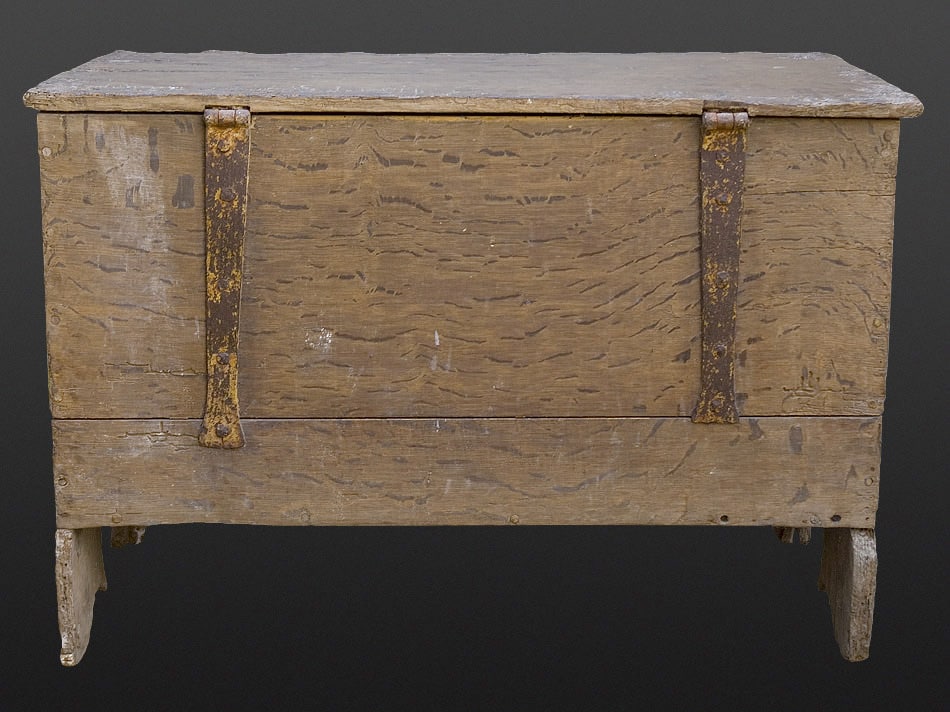 English Medieval plank chest
