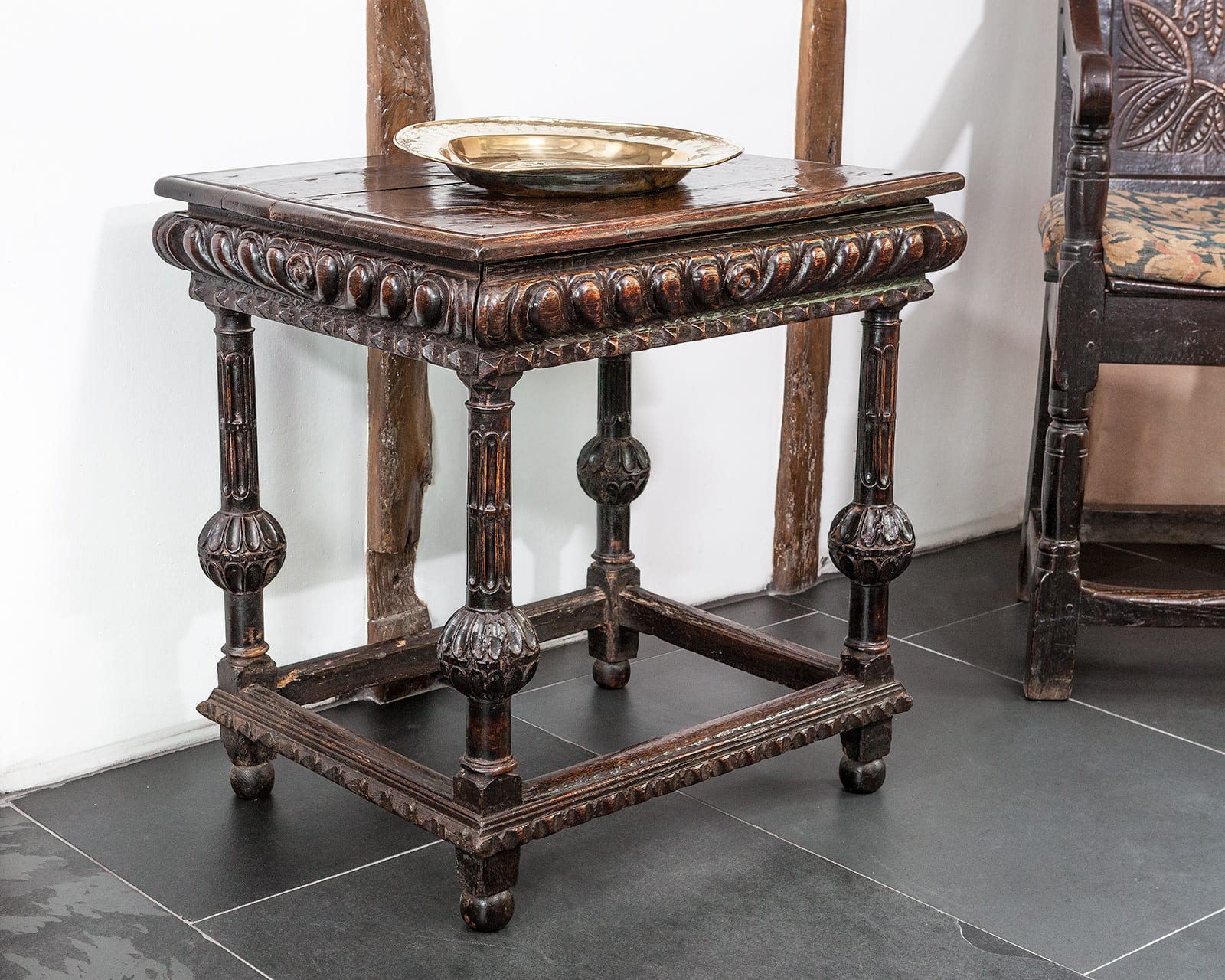 Elizabeth I oak carved table