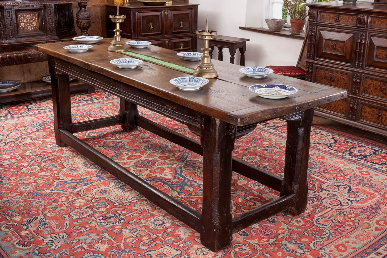 Elizabeth I joined oak table