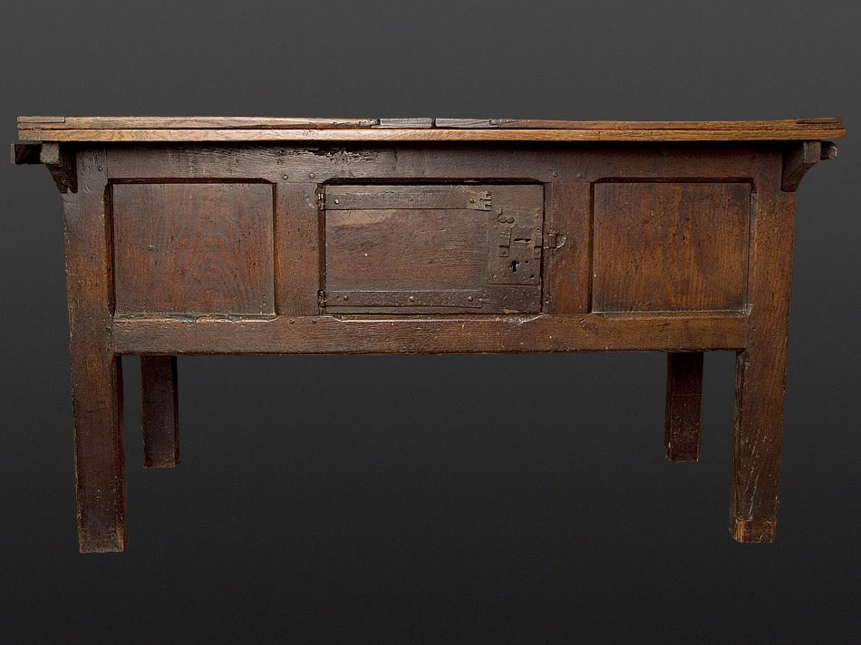 Henry VIII oak table – cupboard