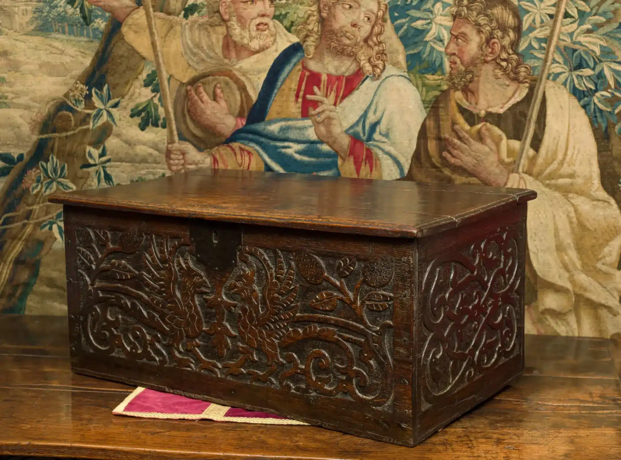 Elizabeth I carved oak box