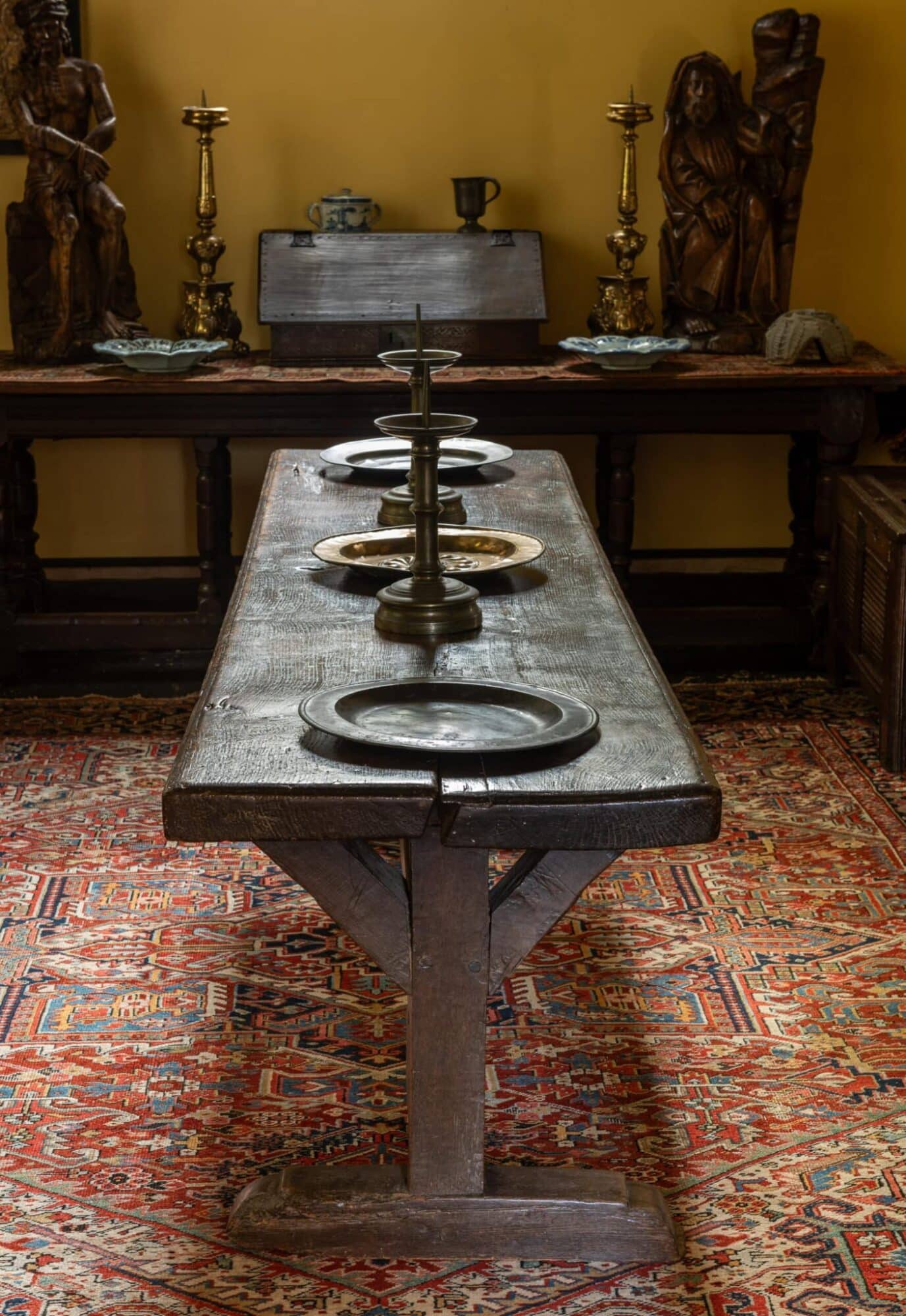 Late Gothic oak trestle table
