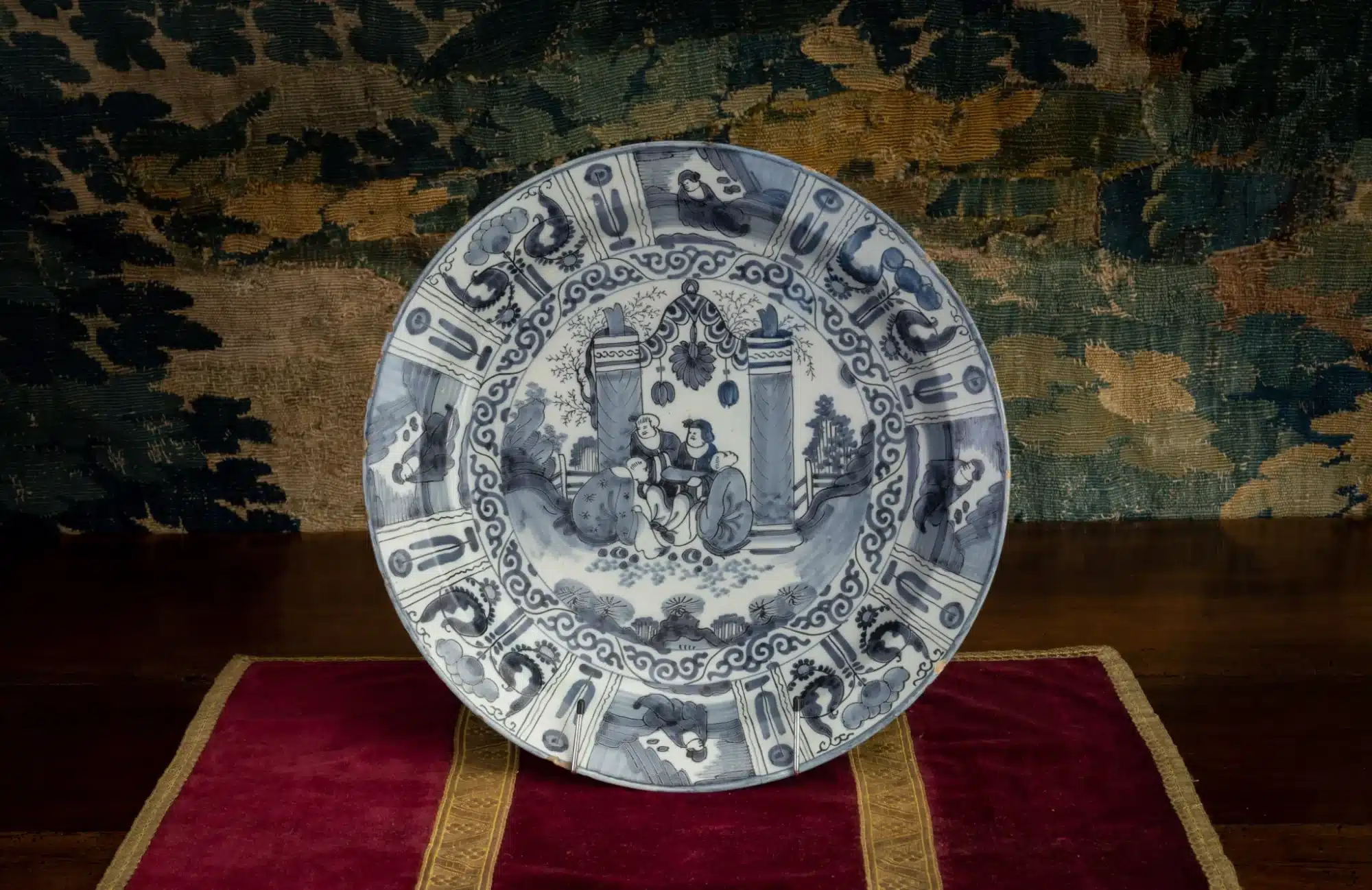 Large Delft Blue and White Charger