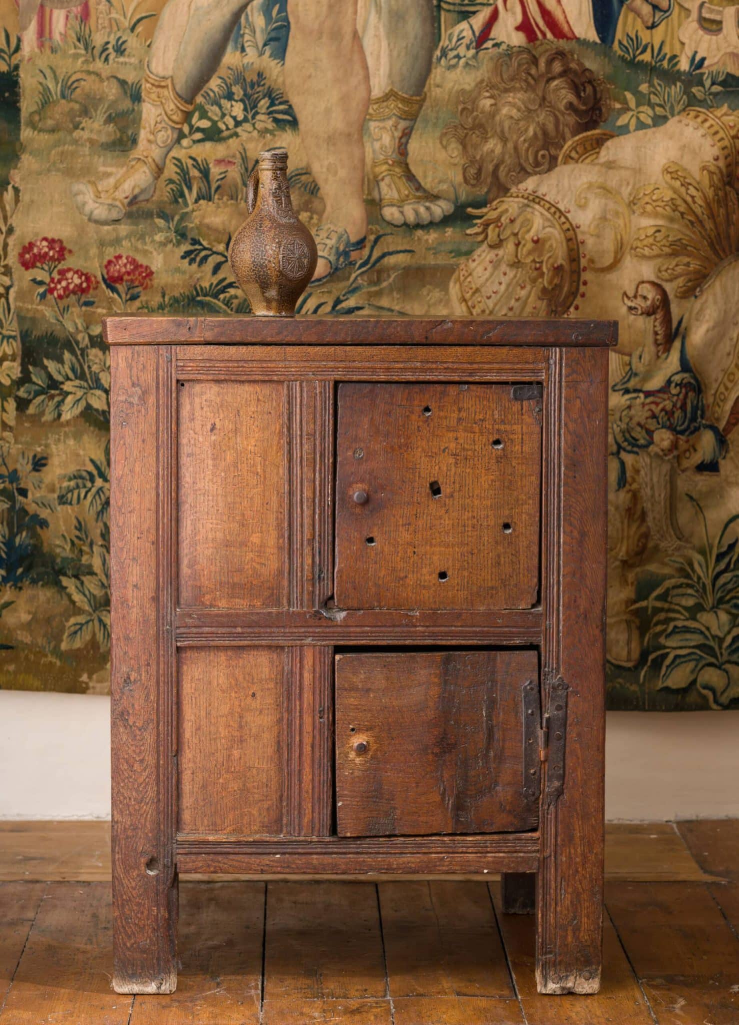 Elizabeth I Oak Food Hutch