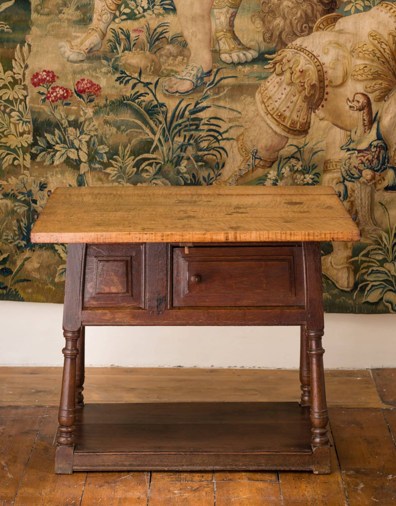Charles II oak hutch table