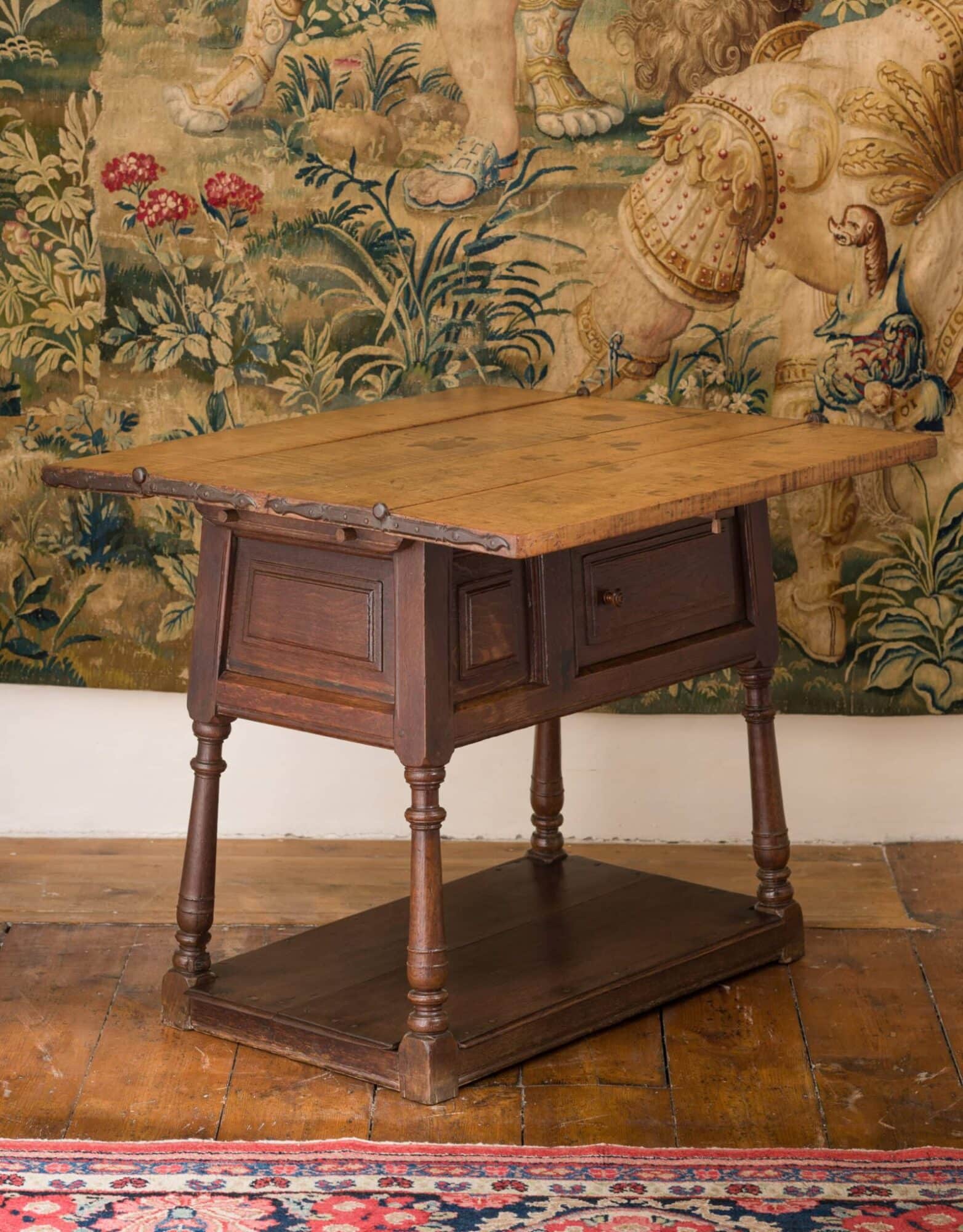 Charles II oak hutch table
