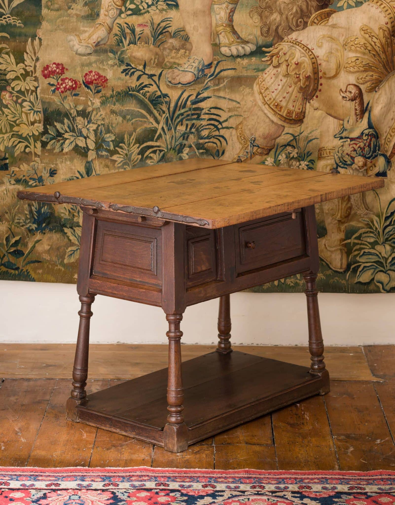 Charles II oak hutch table