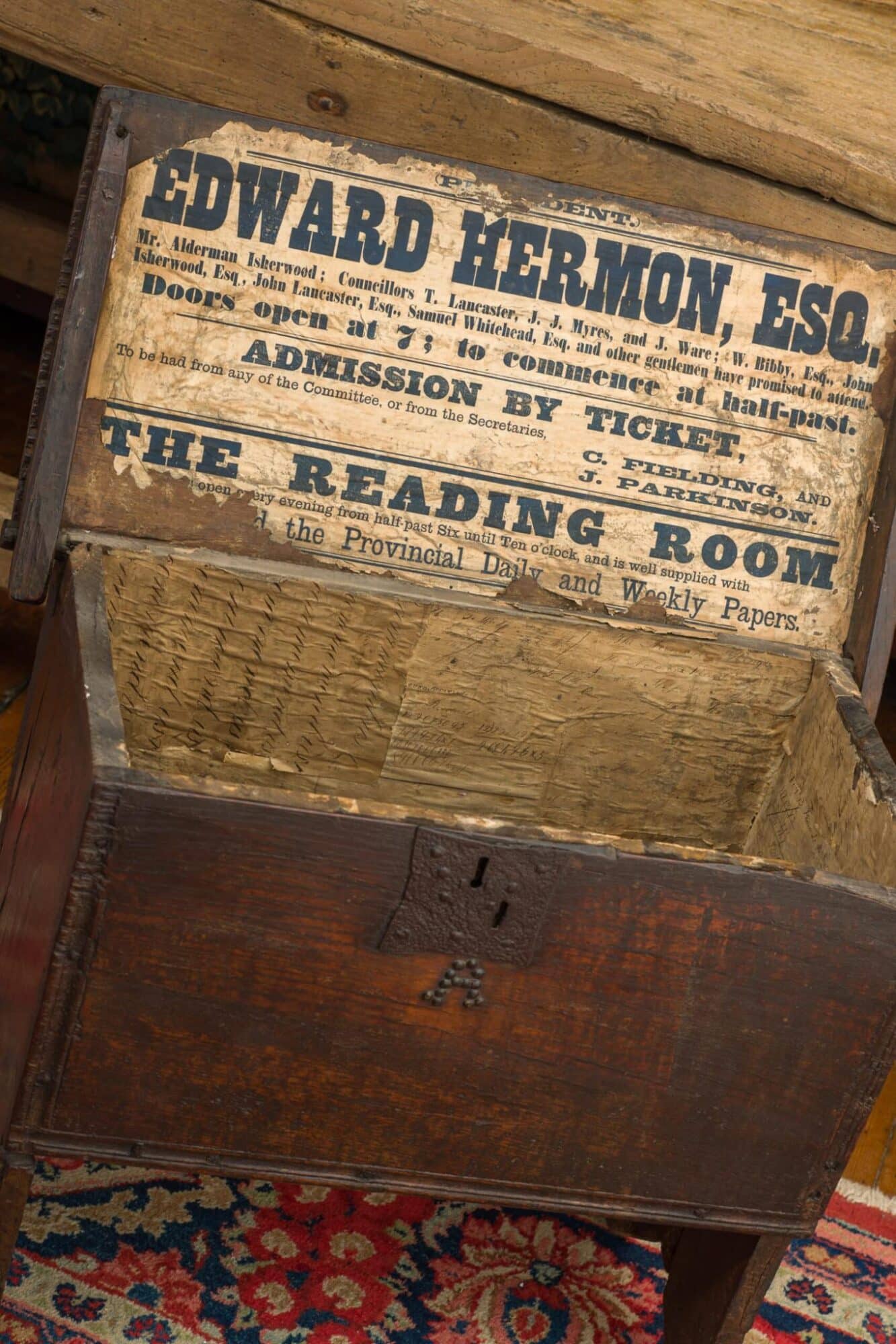 Elizabeth I oak boarded chest