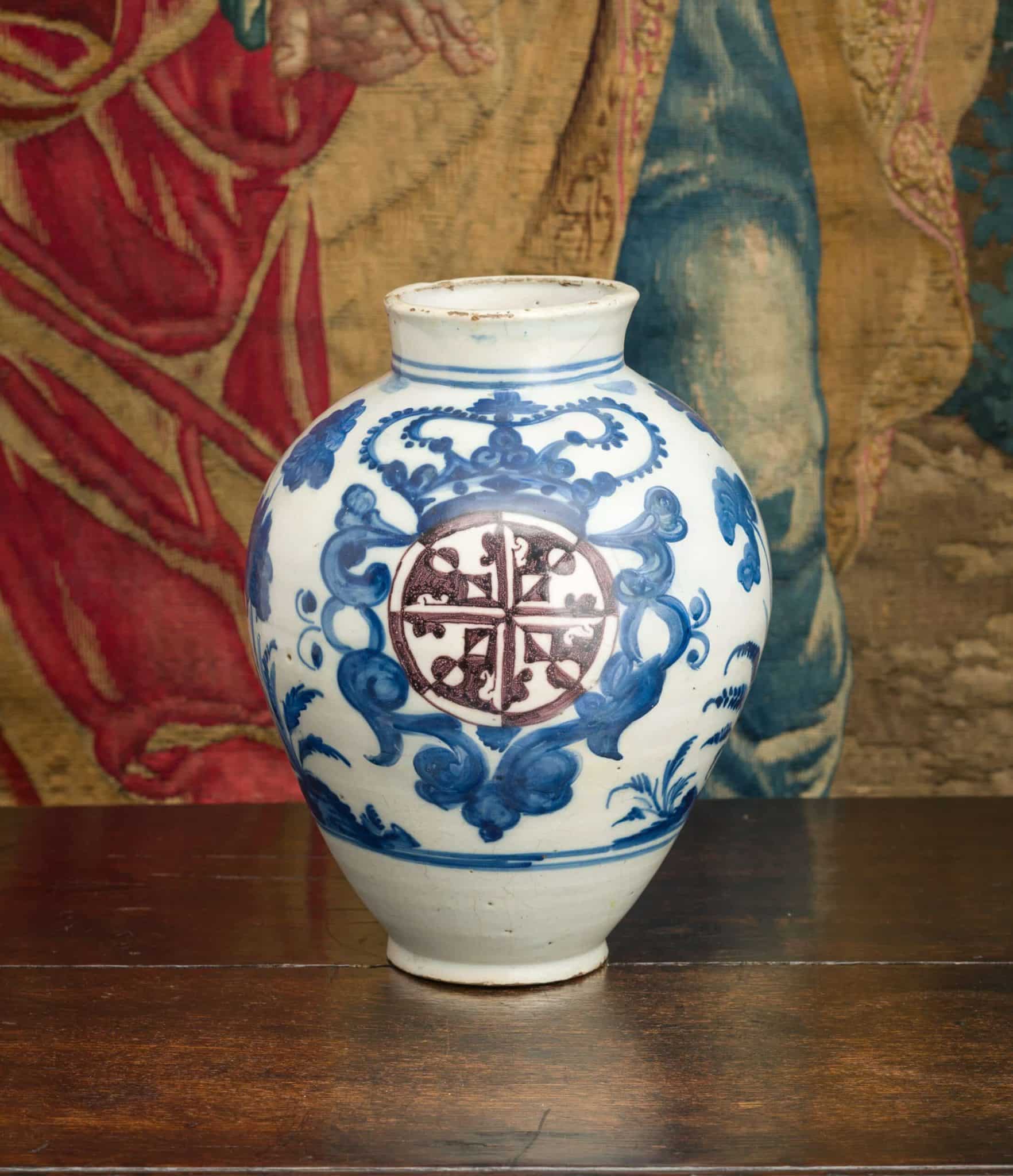 17th century Delftware jar
