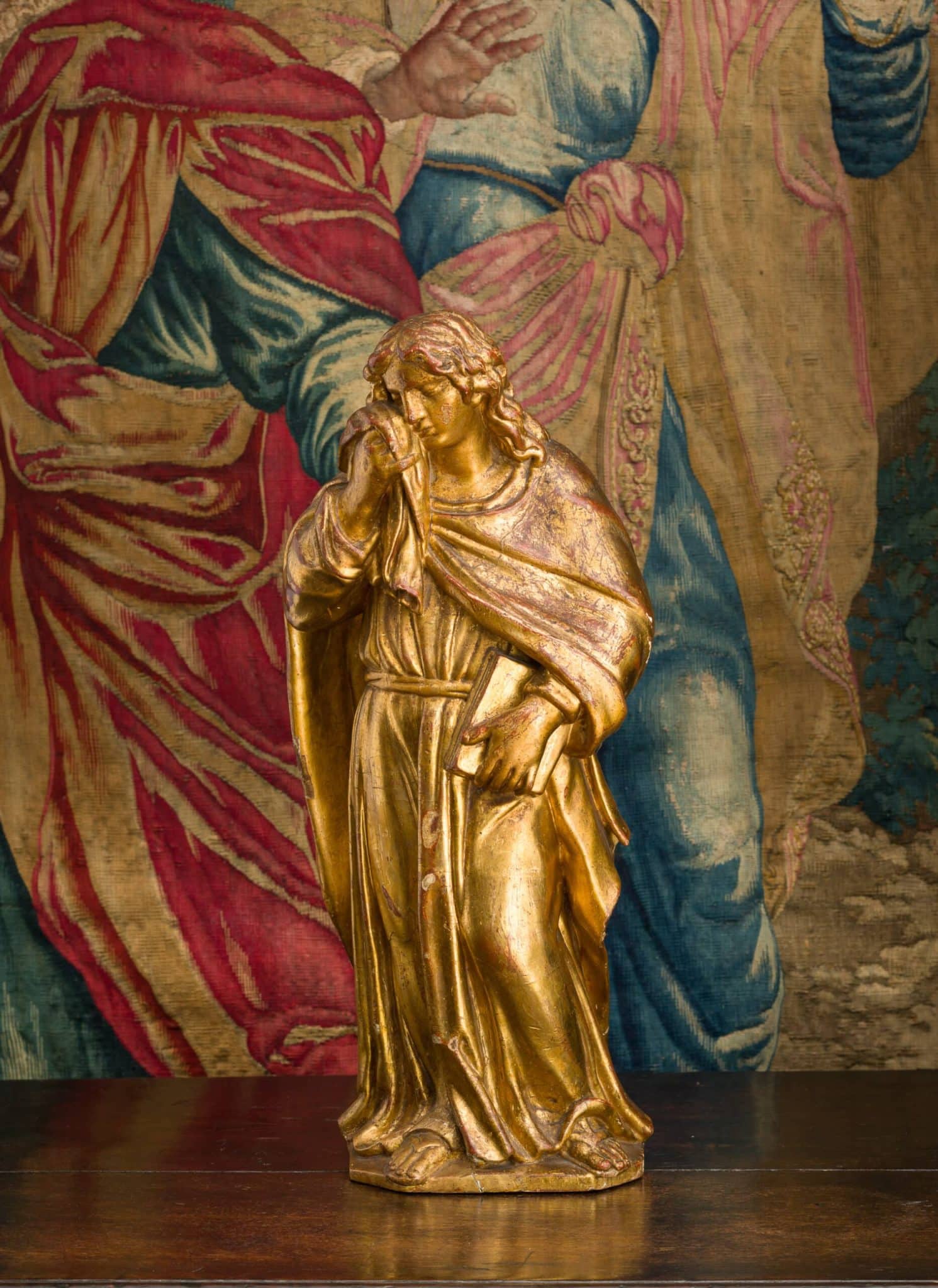 Late Renaissance / Early Baroque giltwood sculpture of a Maiden in Mourning
