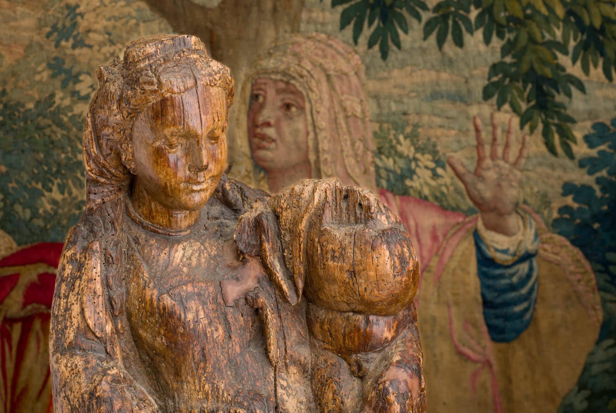 Late Gothic oak sculpture of the Virgin and Child