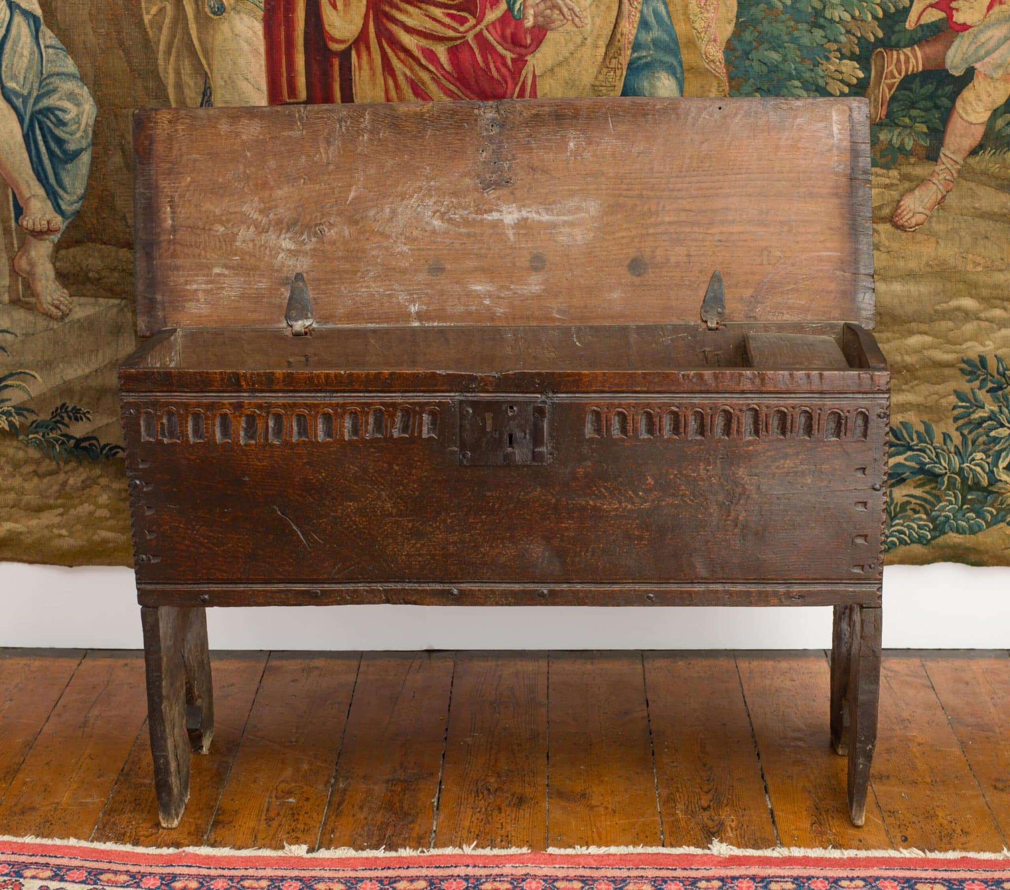 Elizabeth I oak boarded chest