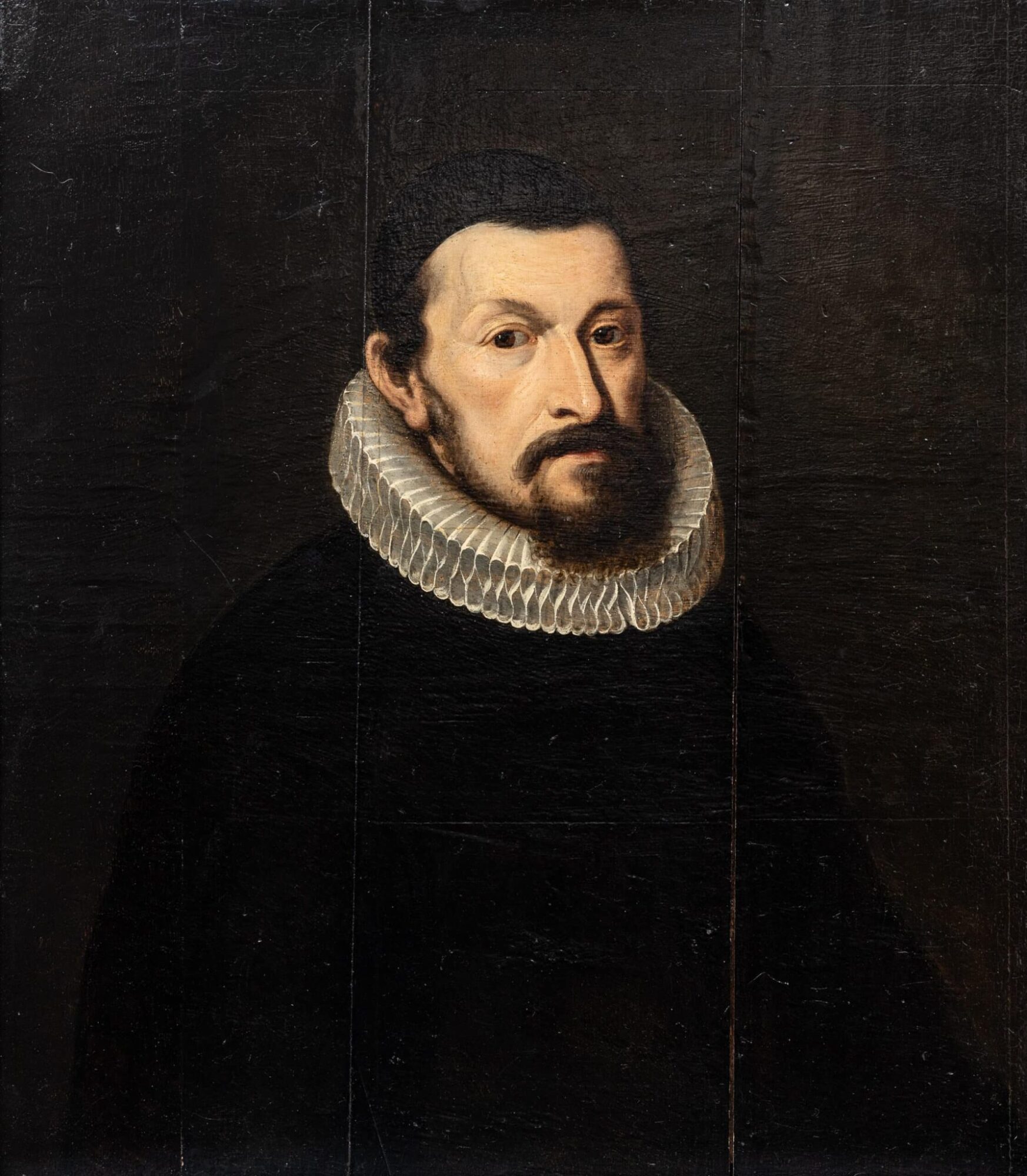 Pair of early 17th century portraits