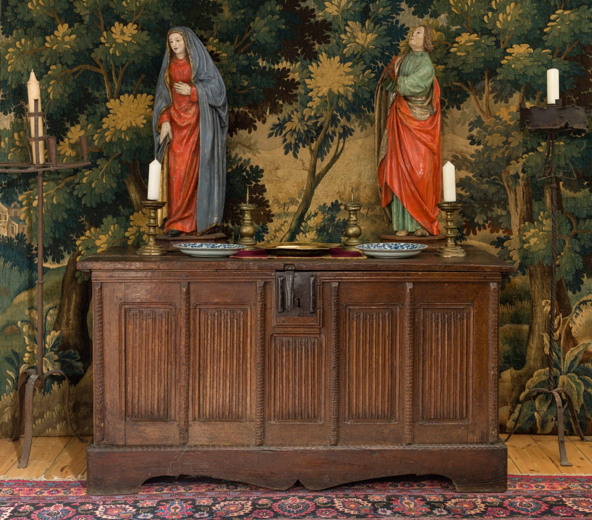 Late Gothic oak chest