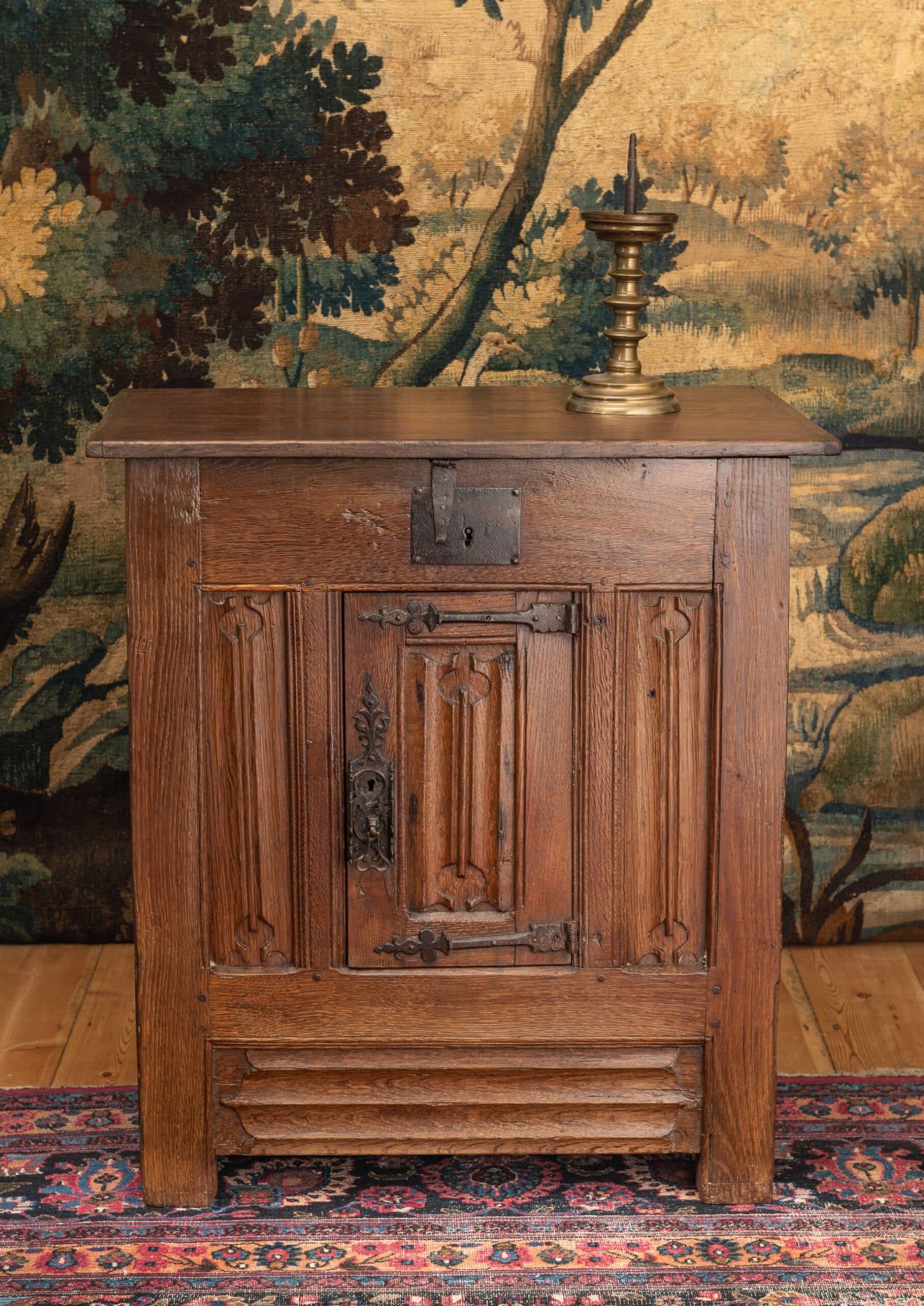 Henry VIII linenfold carved hutch