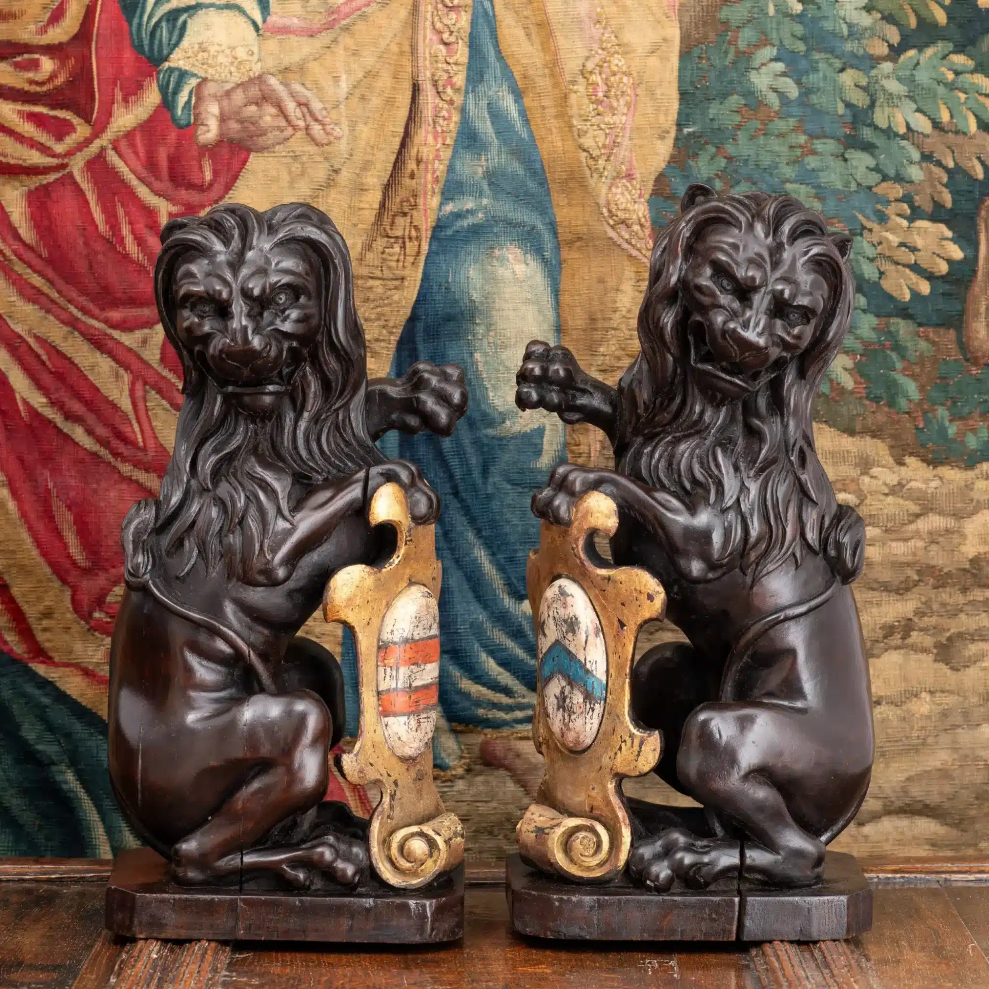Pair of heraldic rampant lions
