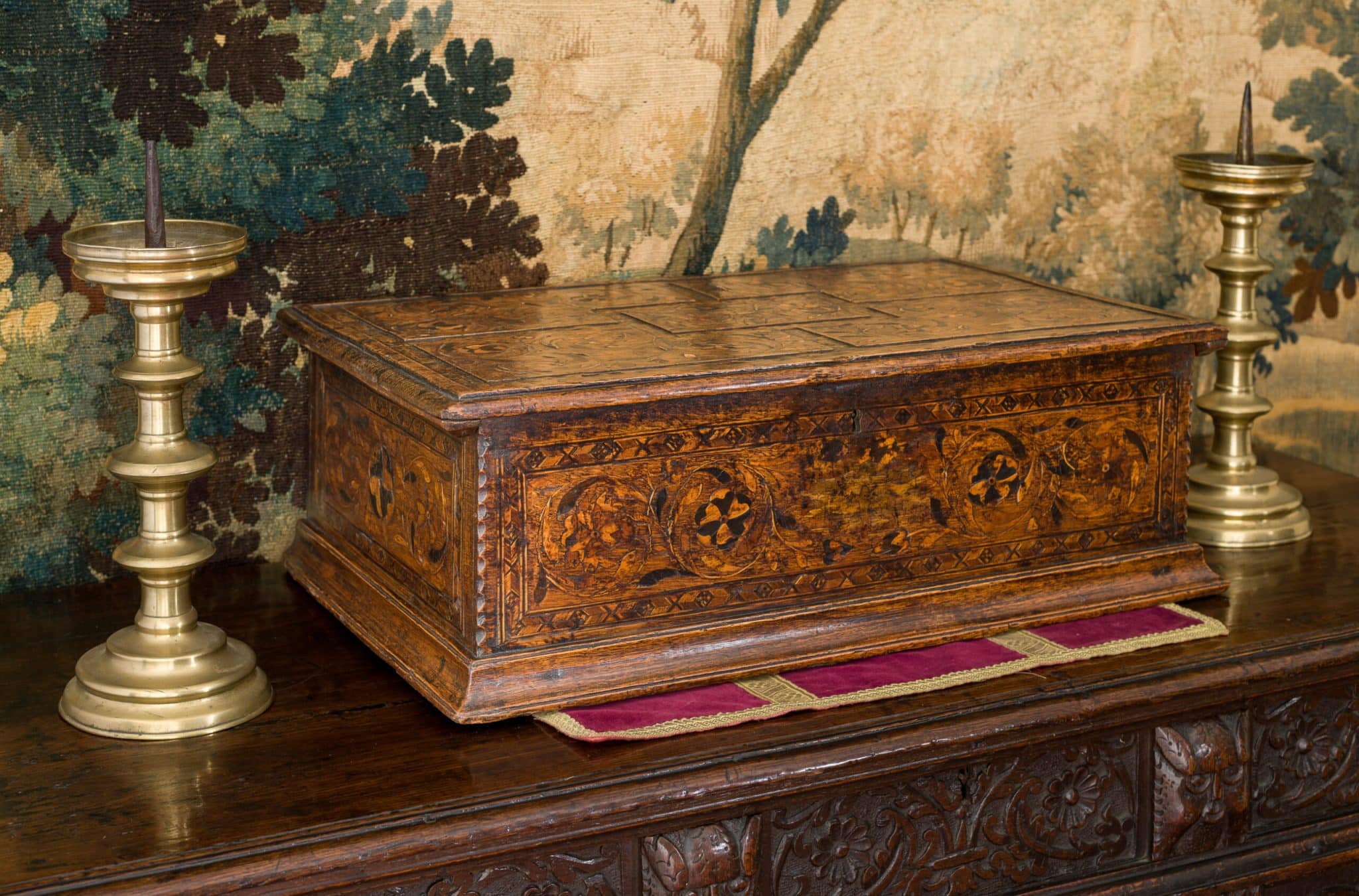 Elizabeth I inlaid oak box