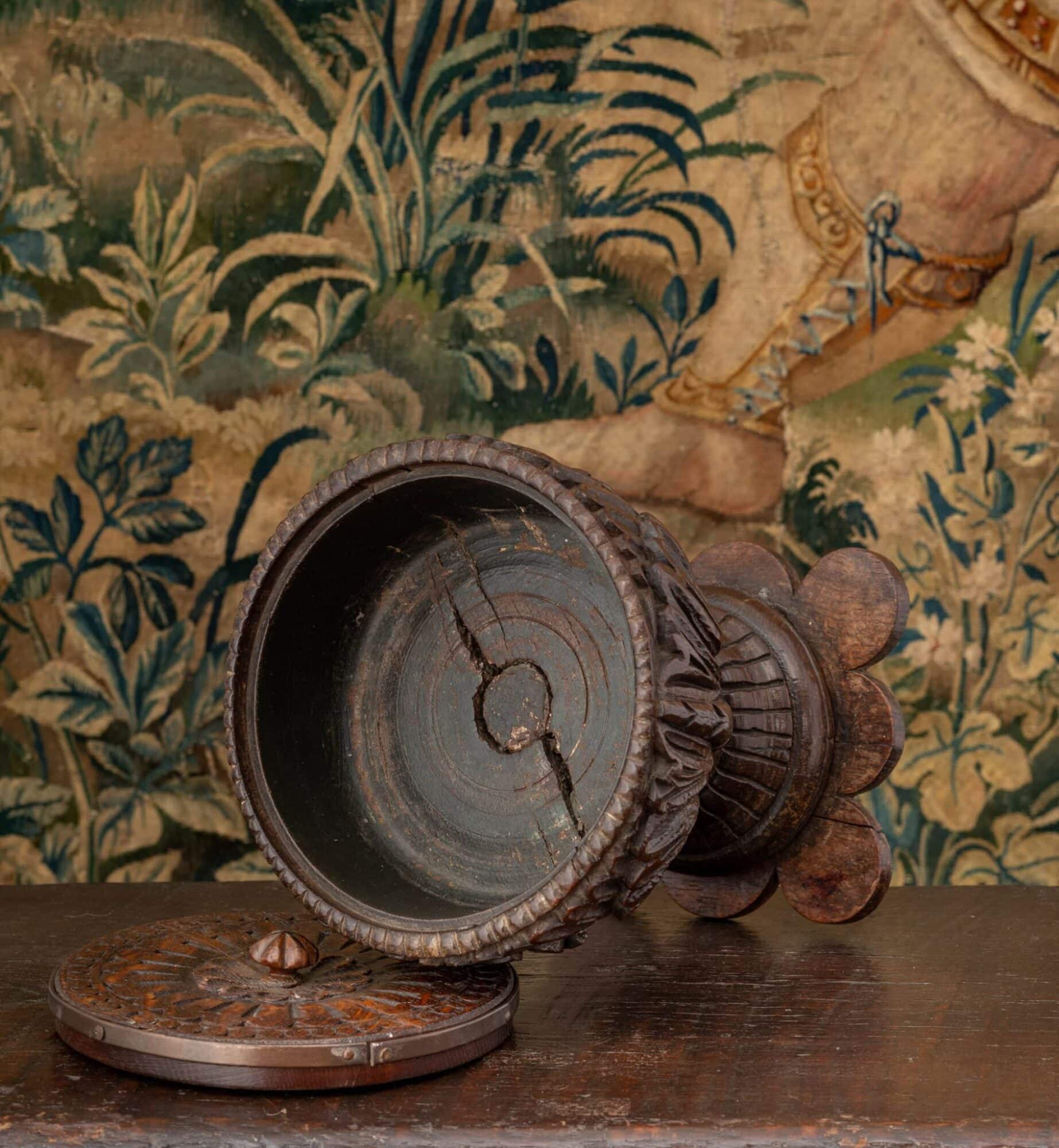 Elizabeth I carved oak wassail bowl or communal chalice