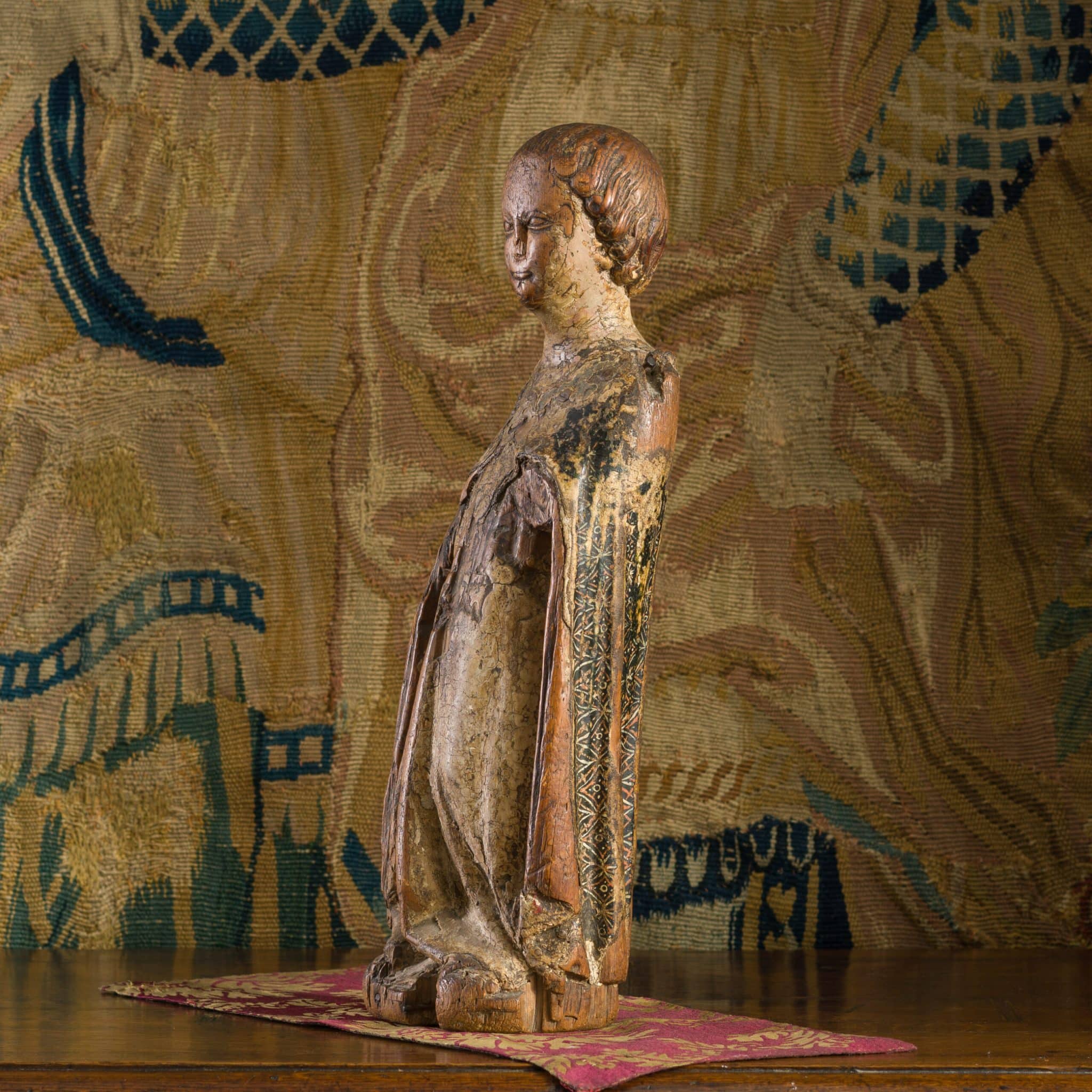 15th century walnut sculpture