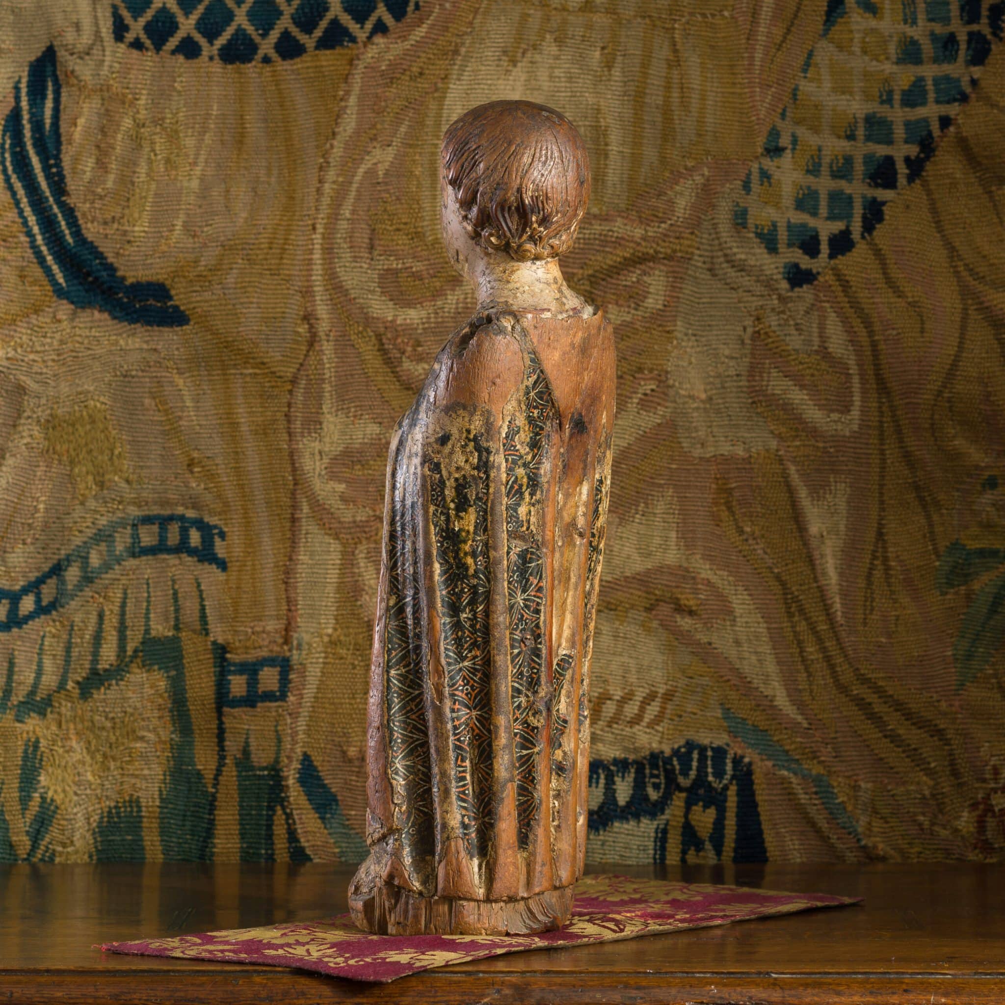 15th century walnut sculpture
